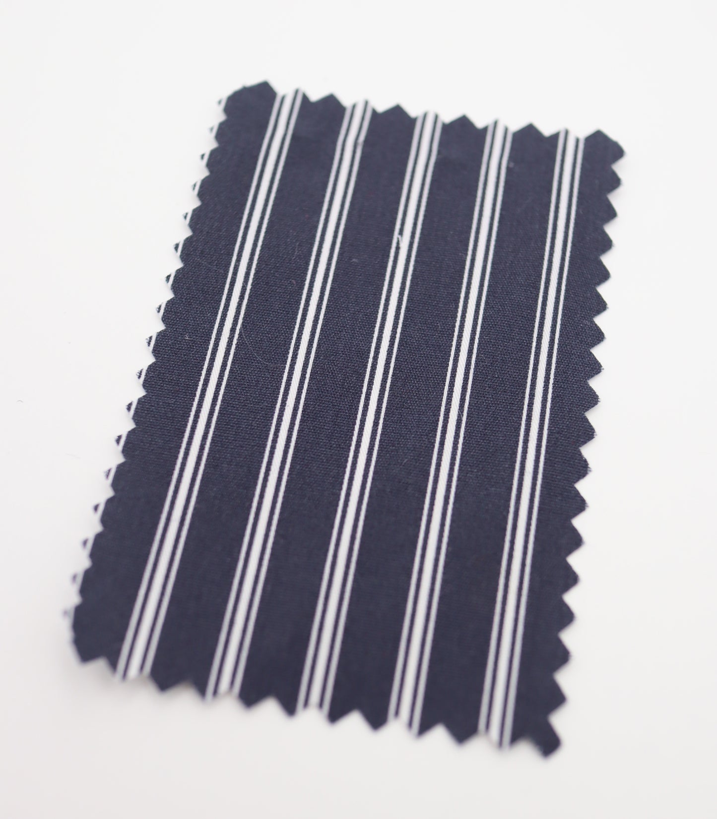 【25SS-479】カラフル細ピッチストライプローン /0.5yあたり=~805円