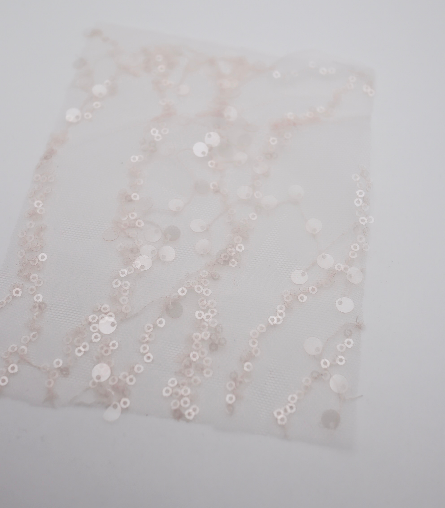 【25SS-383】スパンコール刺繍チュール /0.5yあたり=~1670円