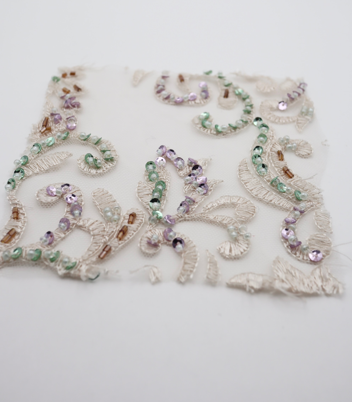 【25SS-384】草木柄スパンコール×ビーズ×刺繍チュールレース /0.5yあたり=~3595円