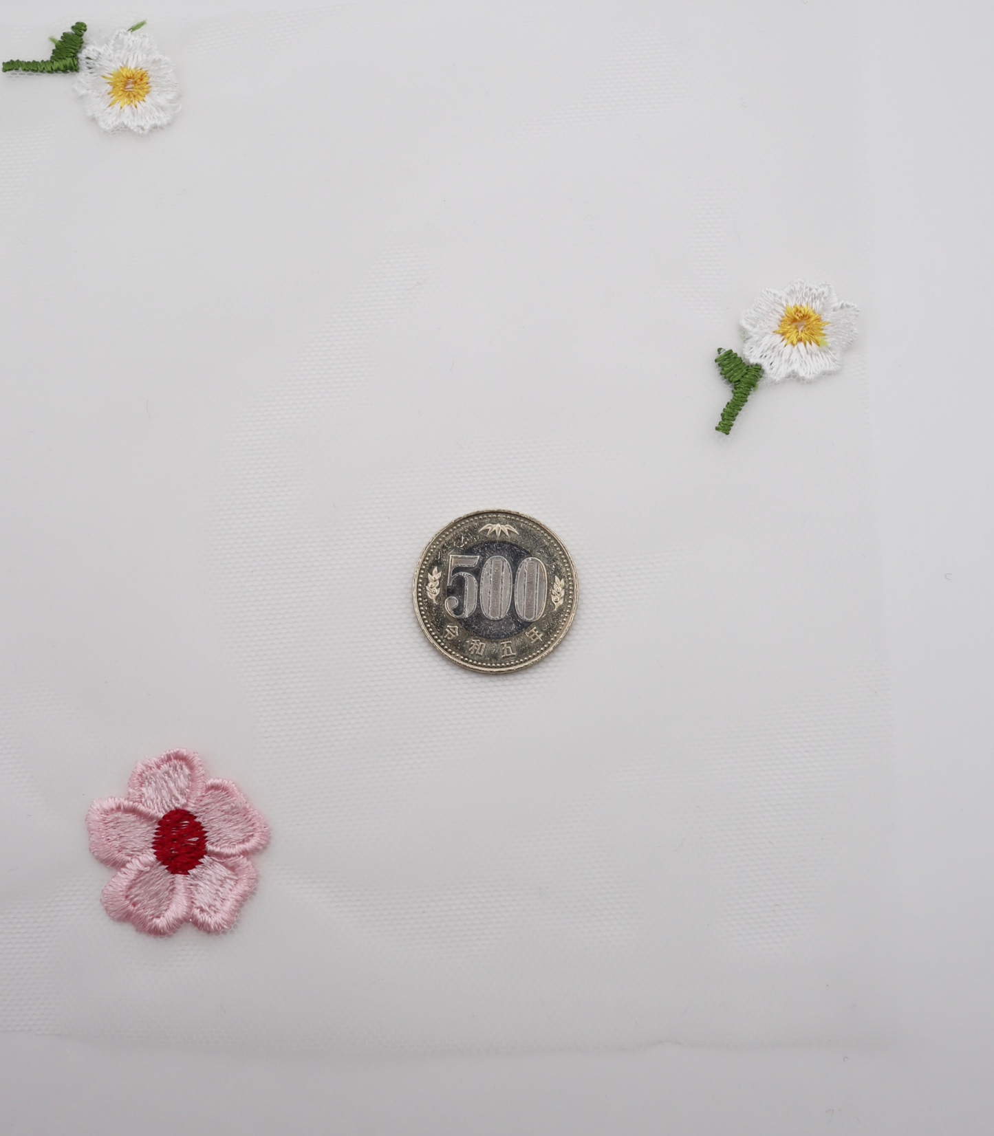 【25SS-388】フラワー刺繍チュール /0.5yあたり=~1235円