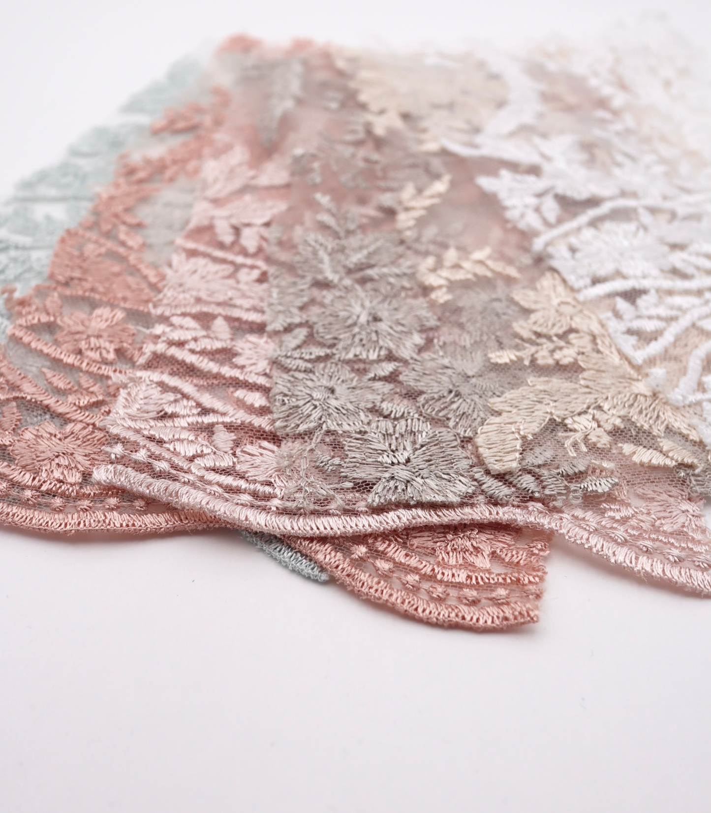 【25SS-390】スカラップチュール刺繍レース /0.5yあたり=~1700円