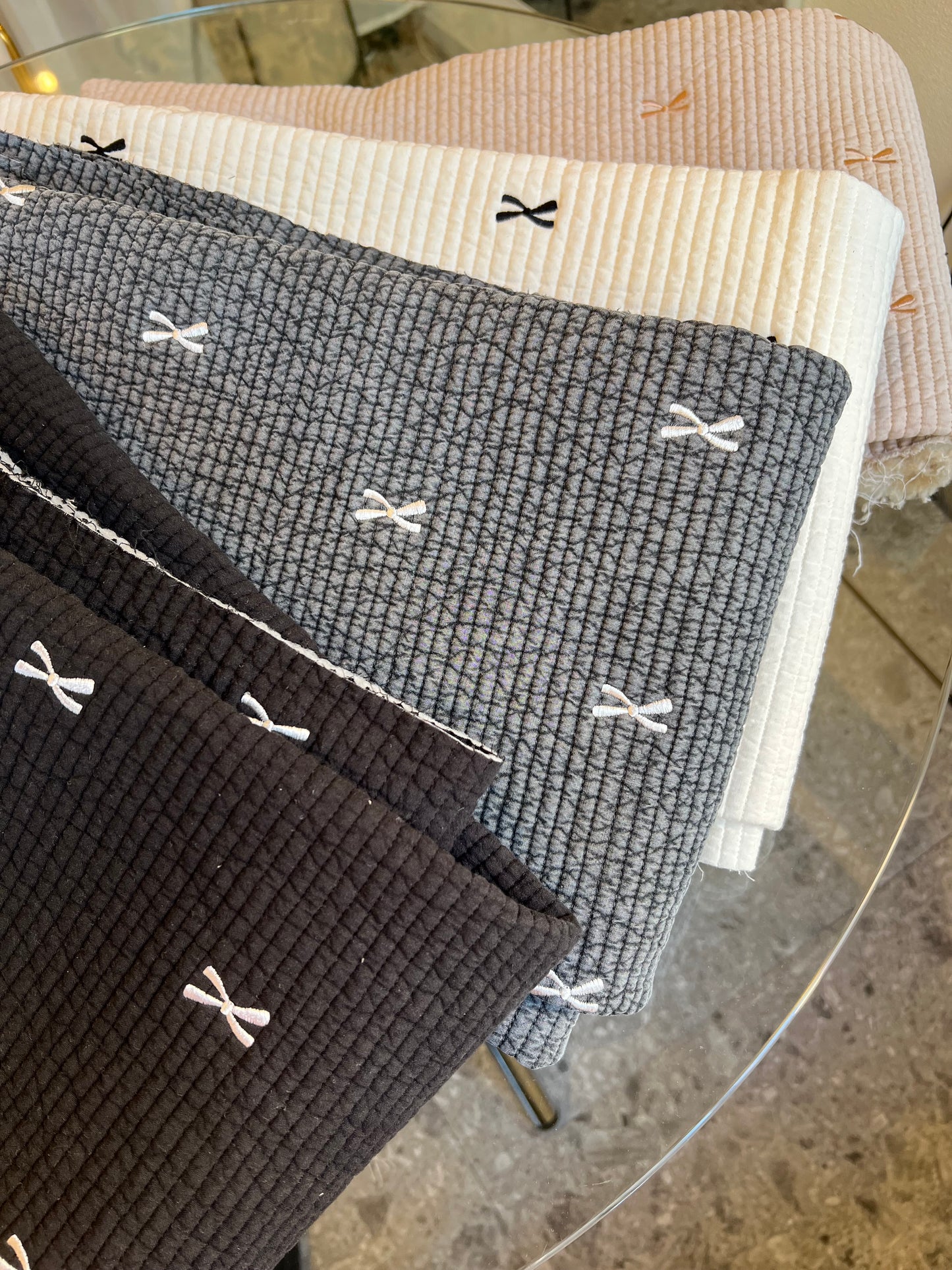 韓国キルティング生地リボン刺繍イブル