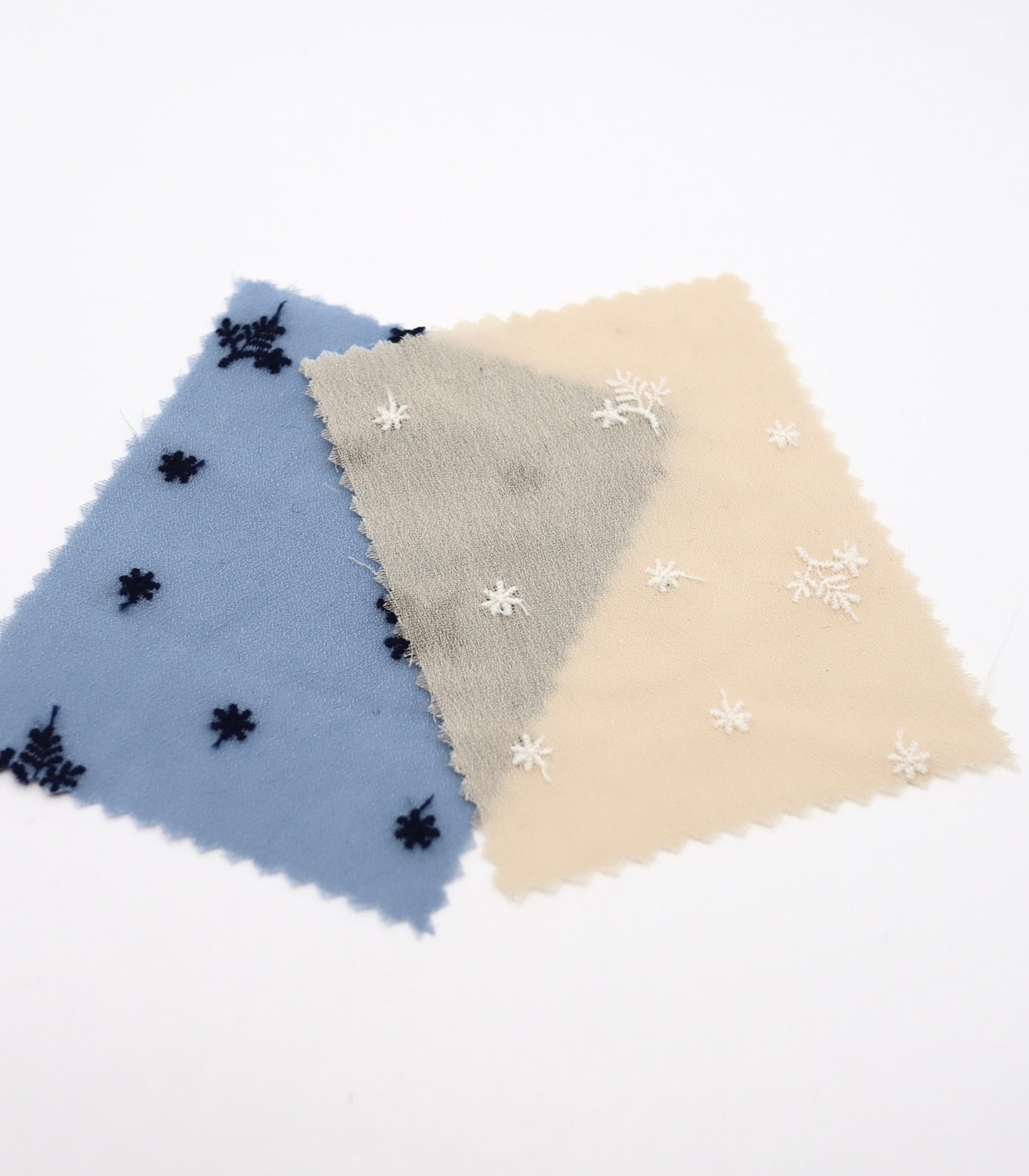 【25SS-452】草木柄刺繍ジョーゼット /0.5yあたり=~1155円