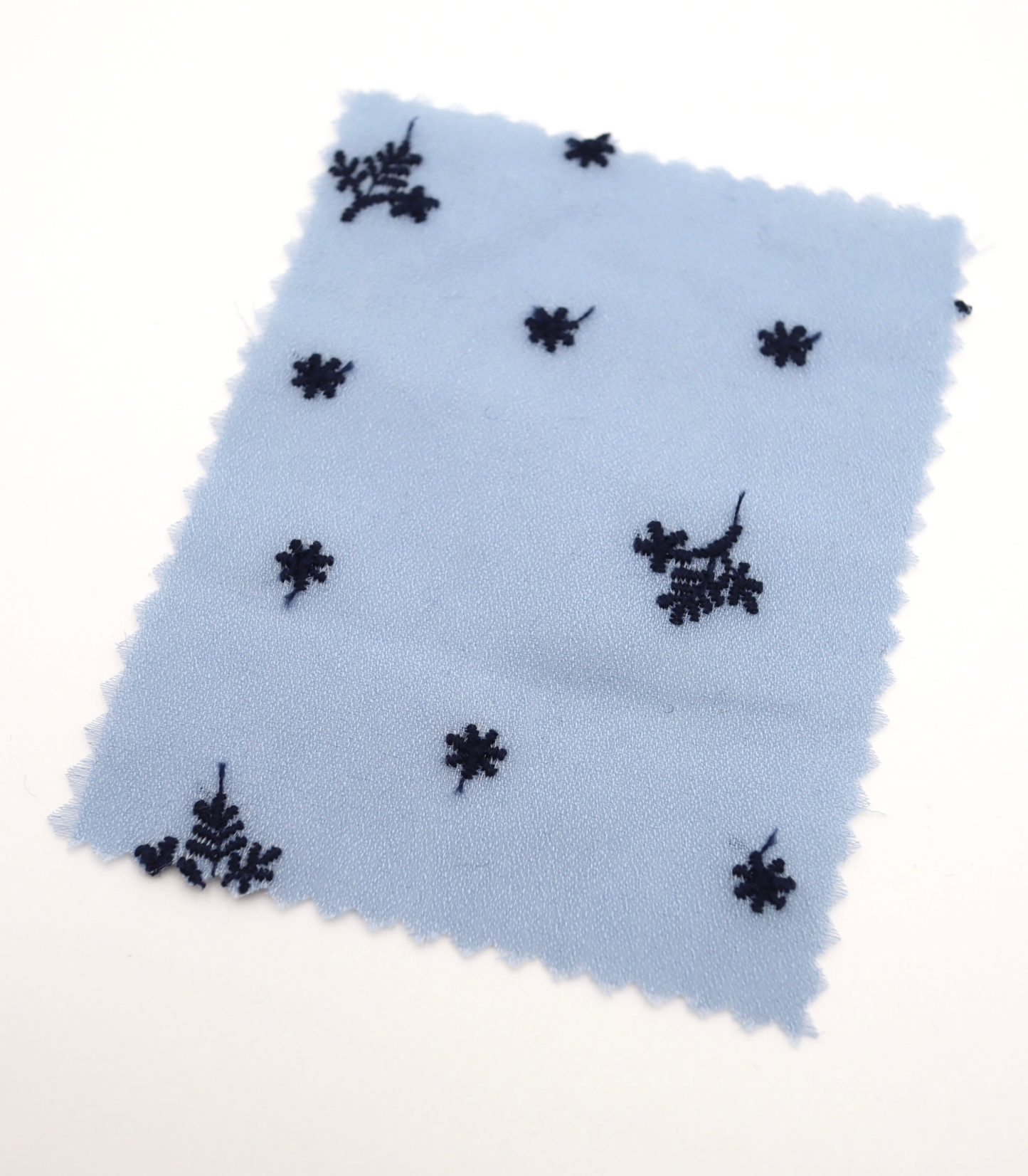 【25SS-452】草木柄刺繍ジョーゼット /0.5yあたり=~1155円