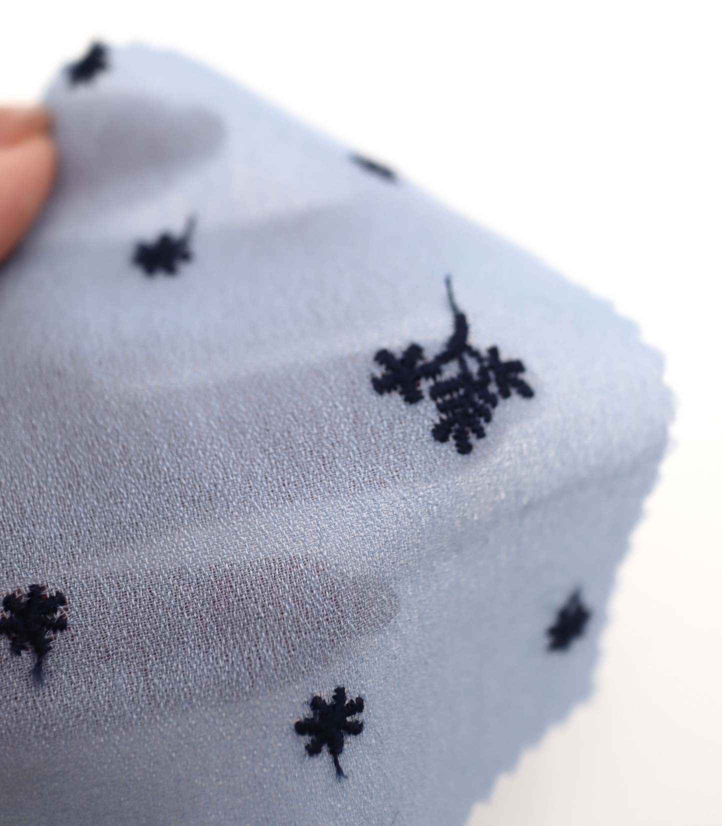 【25SS-452】草木柄刺繍ジョーゼット /0.5yあたり=~1155円