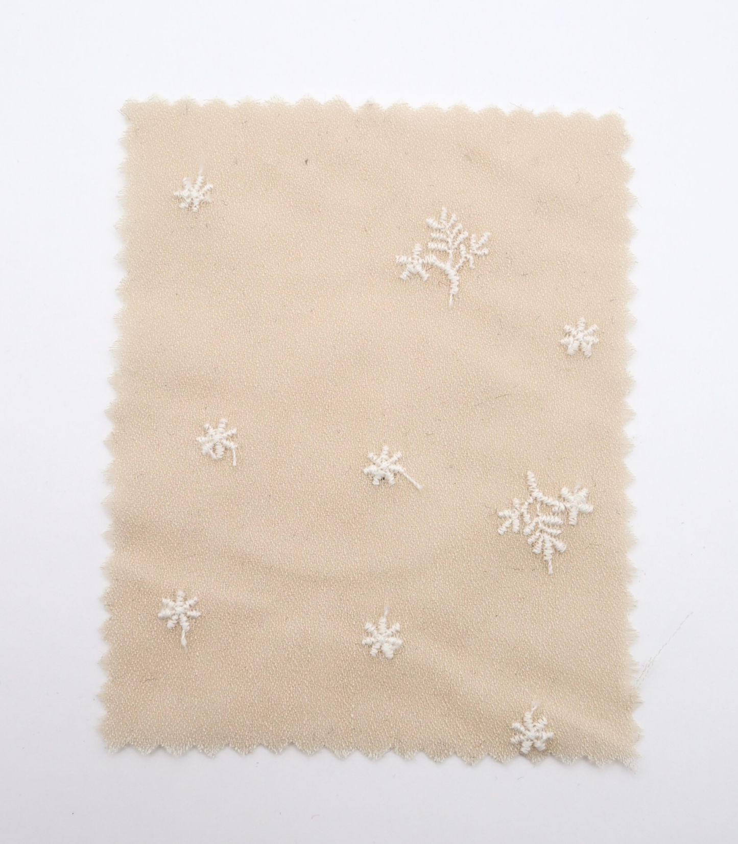 【25SS-452】草木柄刺繍ジョーゼット /0.5yあたり=~1155円