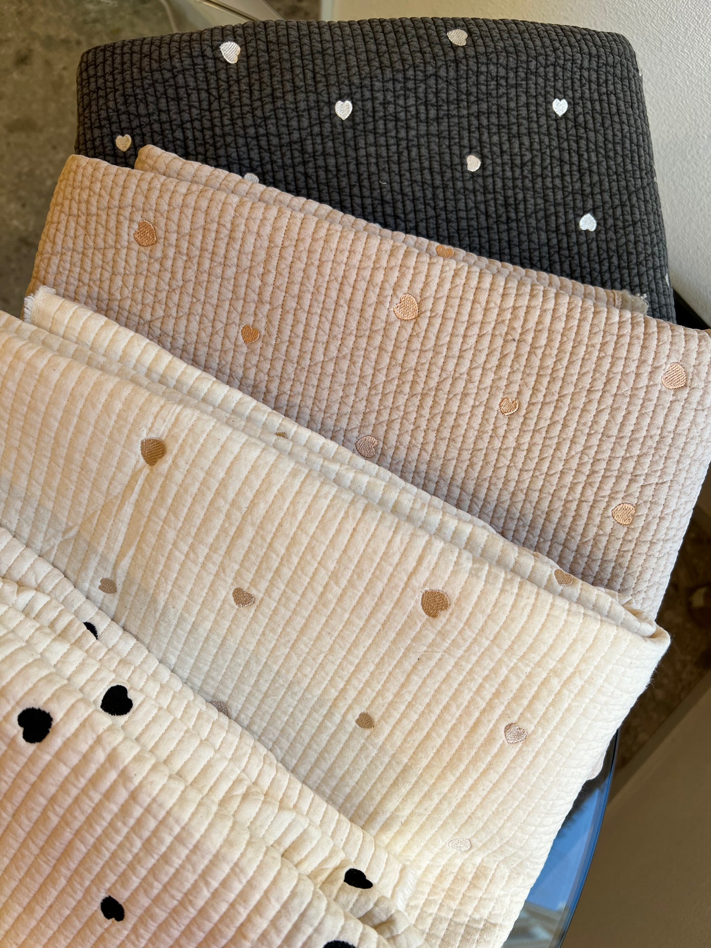 【25SS-004】ハート刺繍7㎜幅ステッチヌビ /0.5yあたり=~1700円