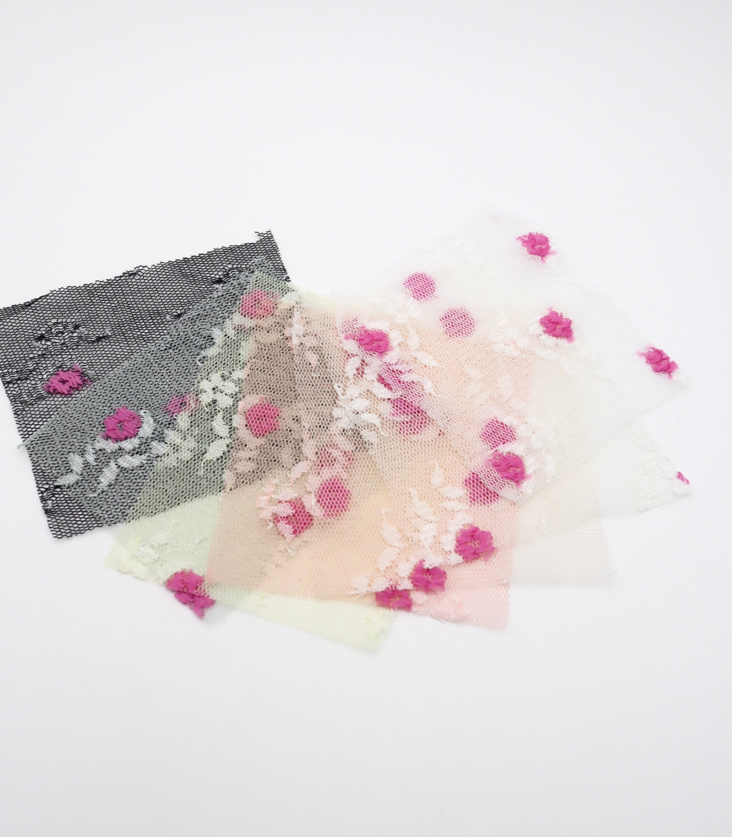 【25SS-450】ぷちふわ小花柄刺繍チュール /0.5yあたり=~745円