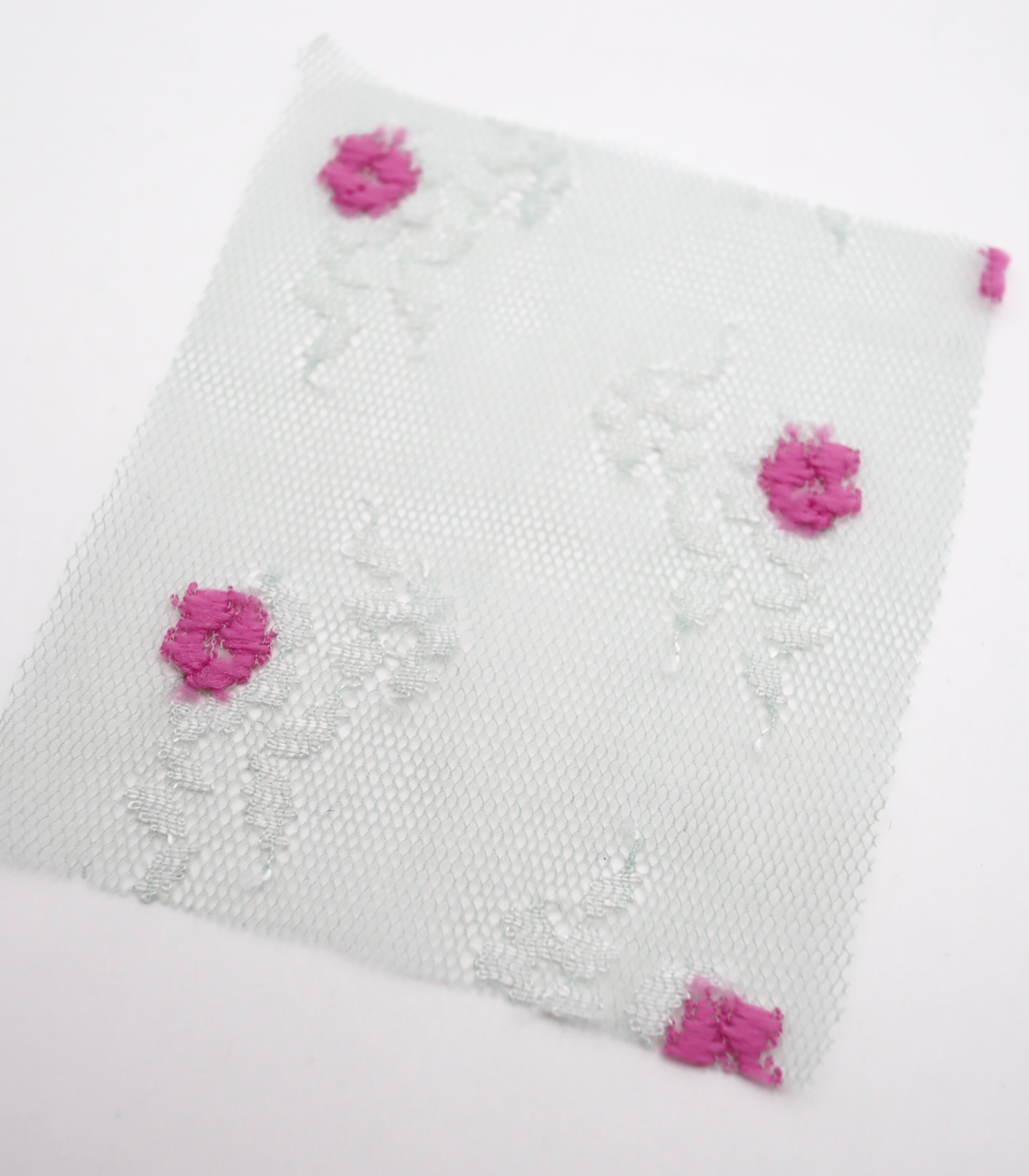 【25SS-450】ぷちふわ小花柄刺繍チュール /0.5yあたり=~745円