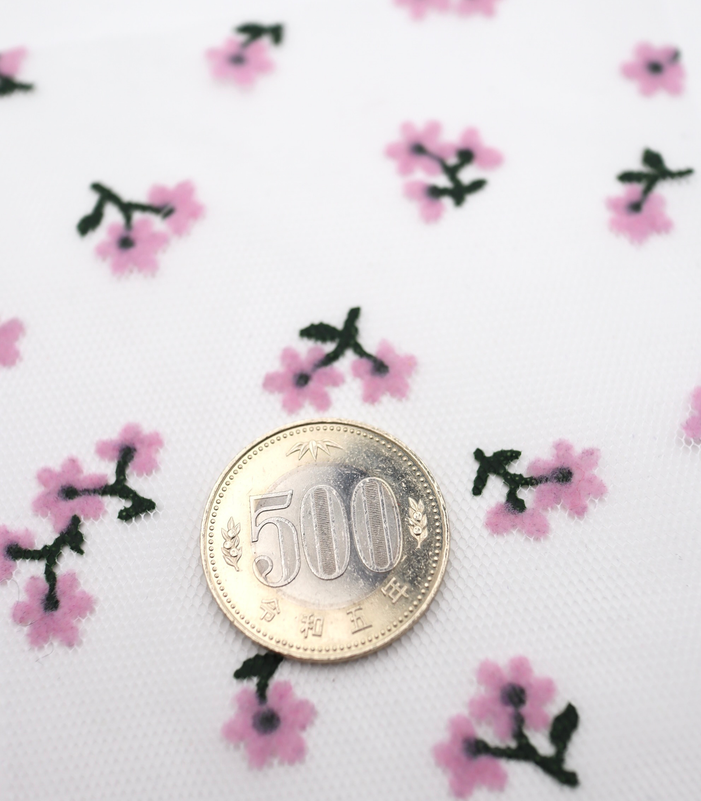 【25SS-426】小花柄フロッキープリントチュール /0.5yあたり=~ 725円