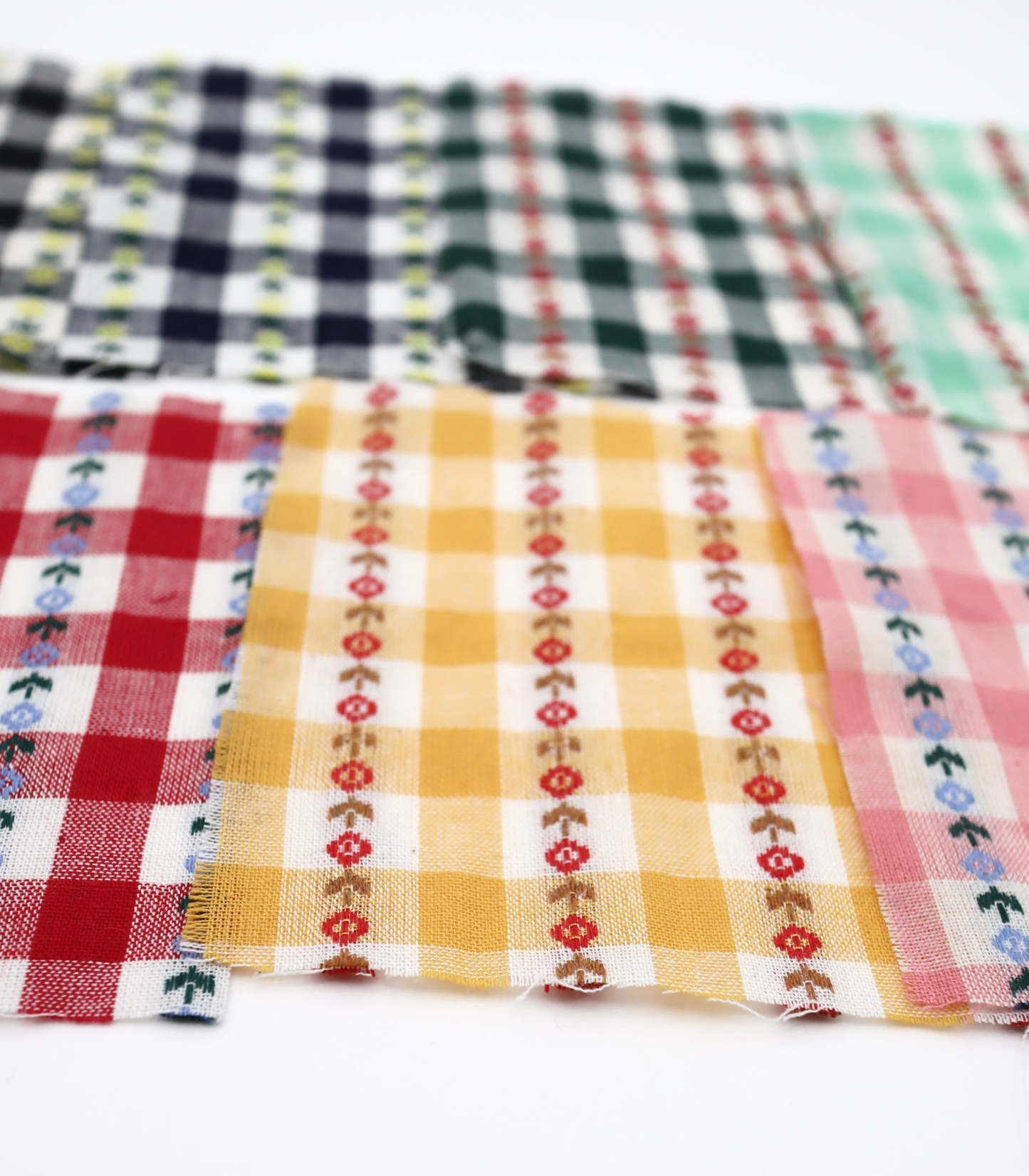 【25SS-318】ストライプ小花柄刺繍先染めギンガムチェック /0.5yあたり=~630円