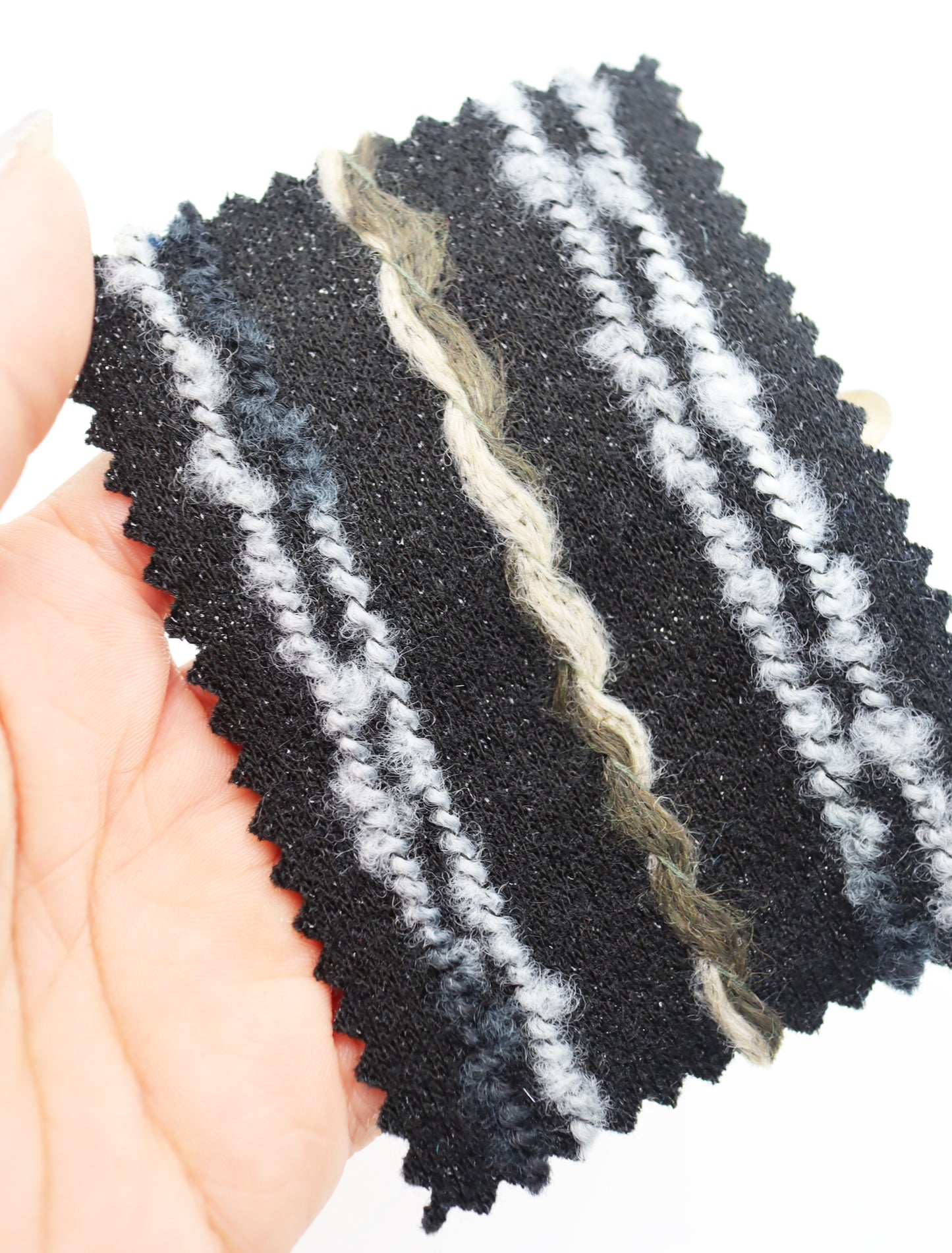 【25SS-302】カラフルヤーンニードルパンチダブルフェイスニット /0.5yあたり = ~1090円