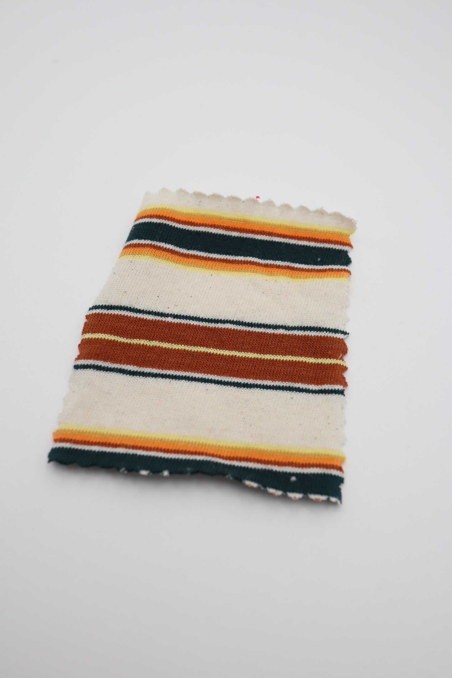【25SS-476】ヴィンテージ風カラフルボーダー天竺ニット /0.5yあたり=~780円