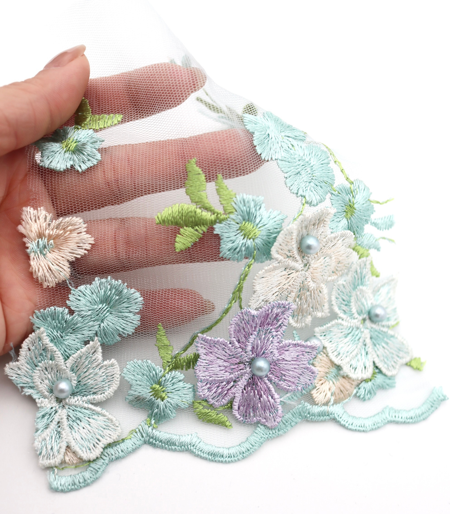 【25SS-393】立体フラワー×パールビーズ付きスカラップ刺繍チュールレース /0.5yあたり=~ 2540円