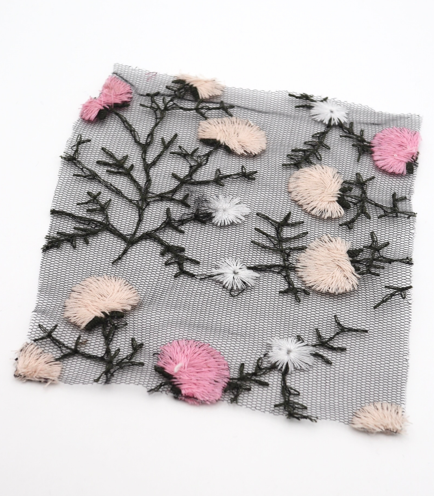 【25SS-392】フラワー刺繍チュールレース /0.5yあたり=~1250円