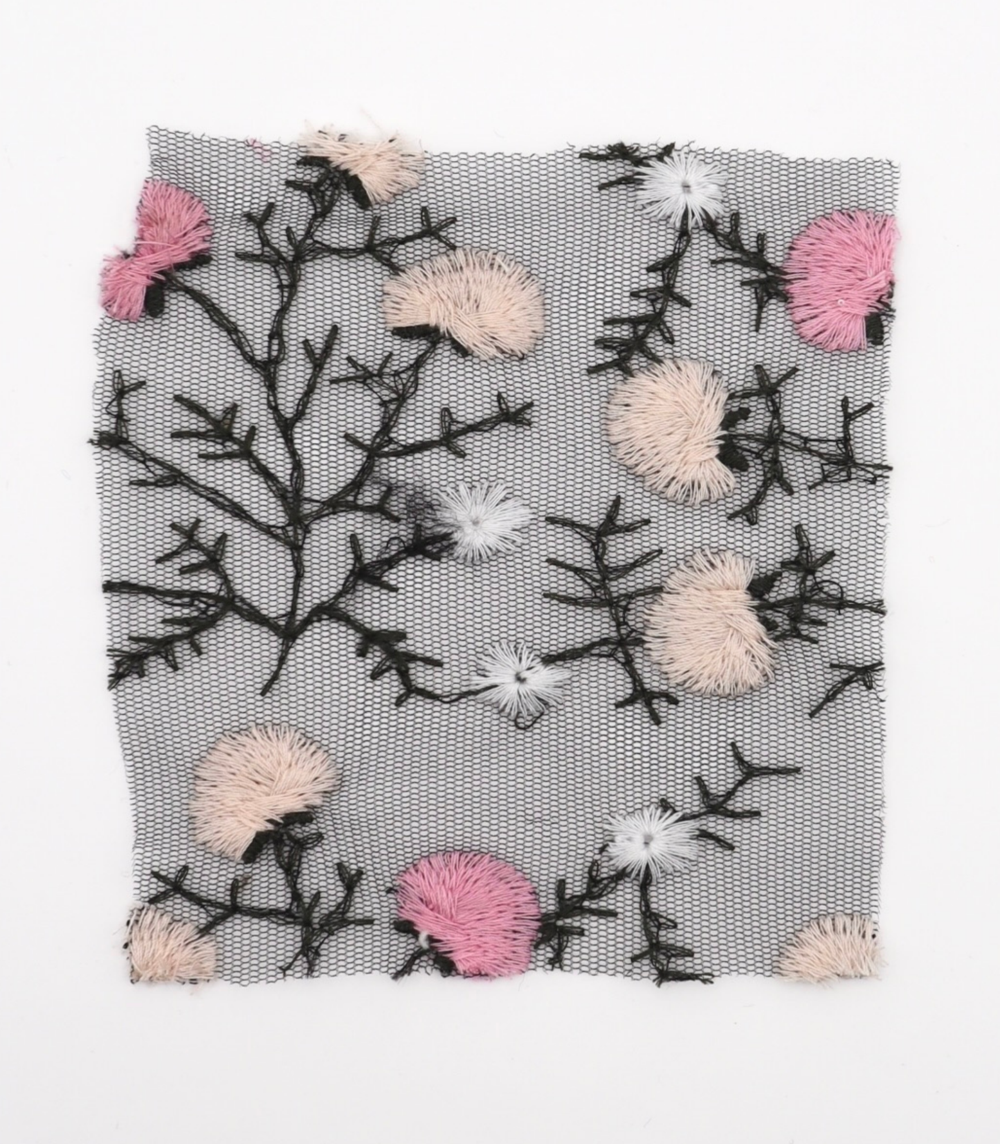 【25SS-392】フラワー刺繍チュールレース /0.5yあたり=~1250円