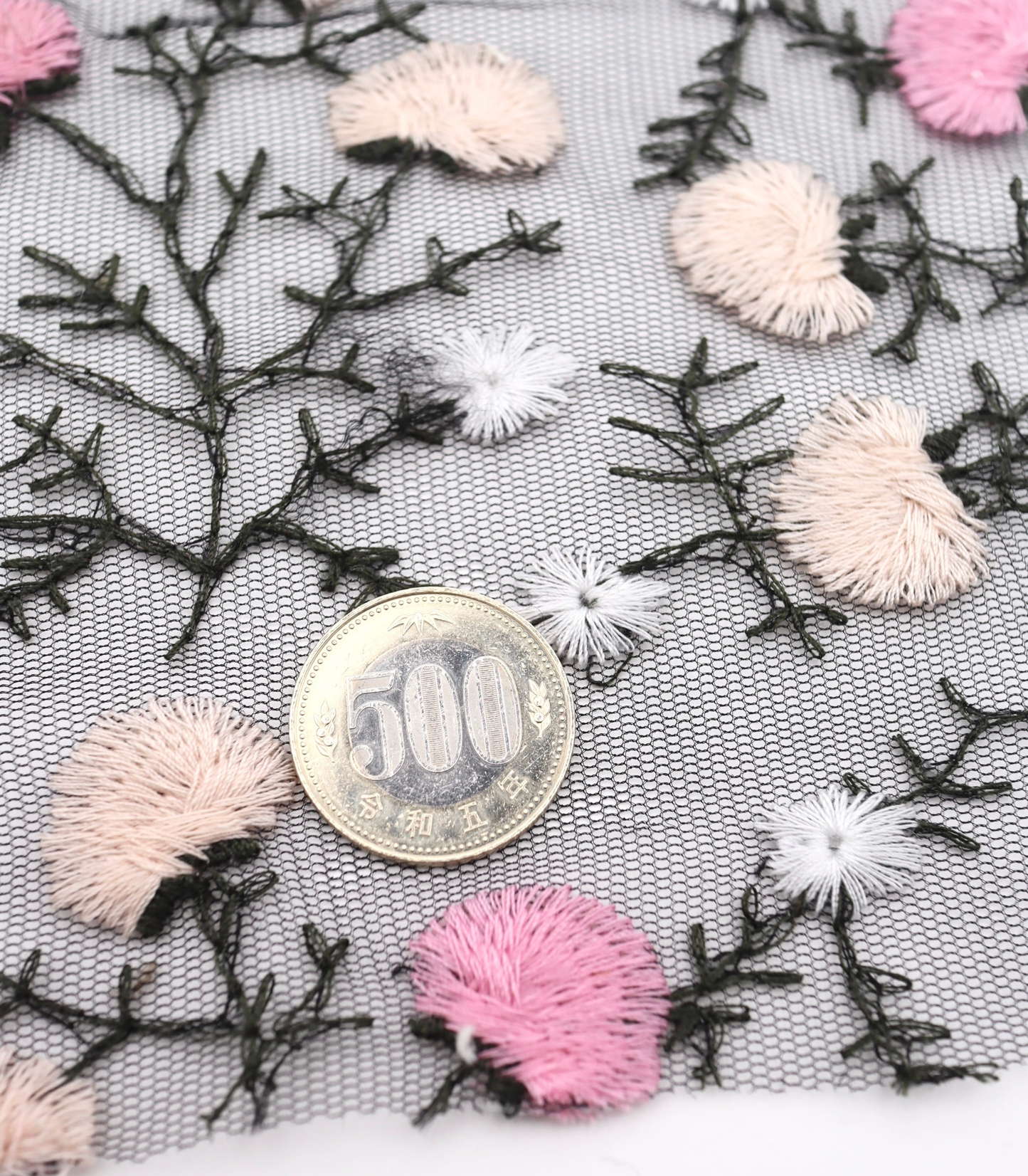【25SS-392】フラワー刺繍チュールレース /0.5yあたり=~1250円