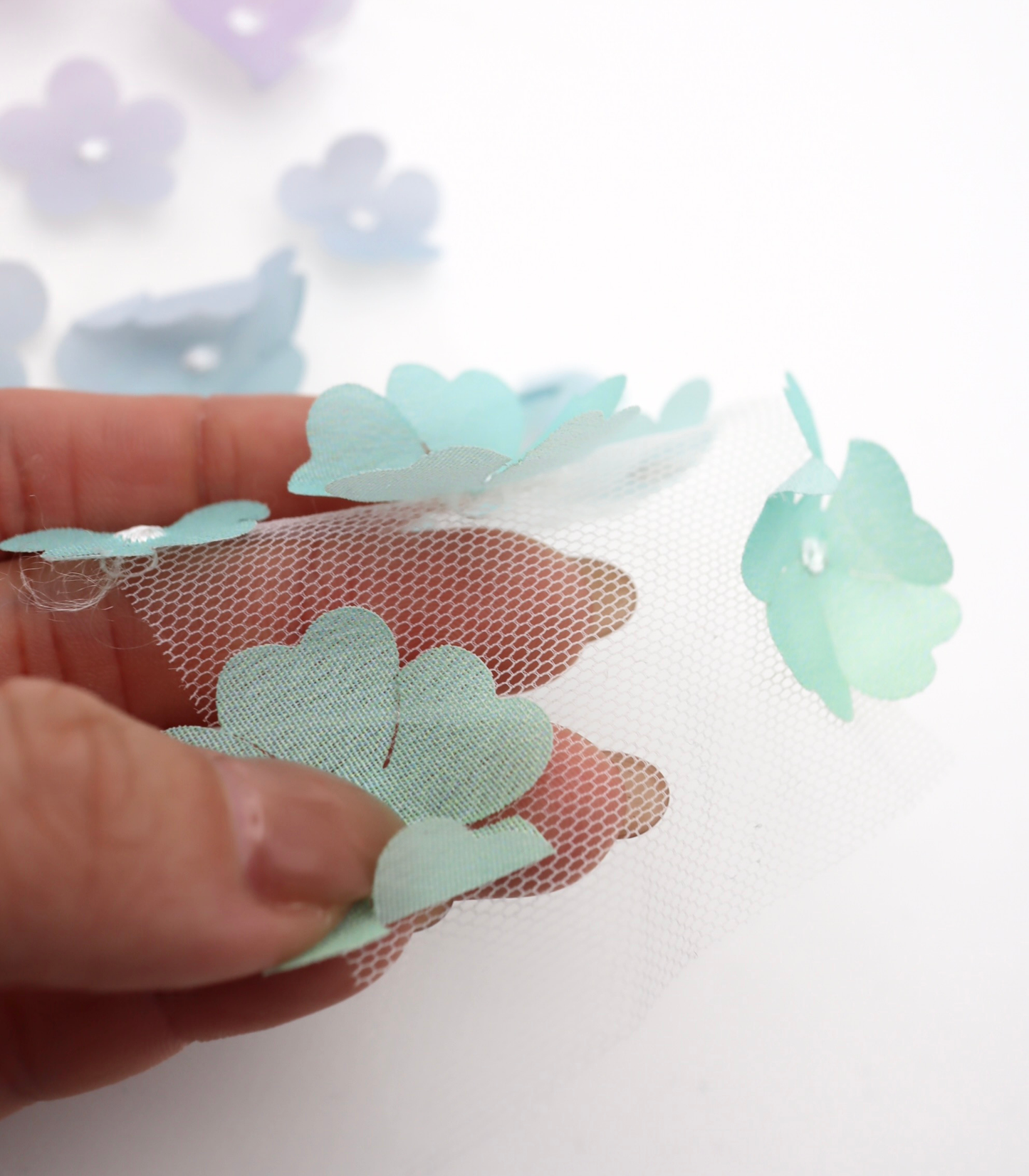 【25SS-391】グラデーション立体フラワー刺繍チュール /0.5yあたり=~1400円