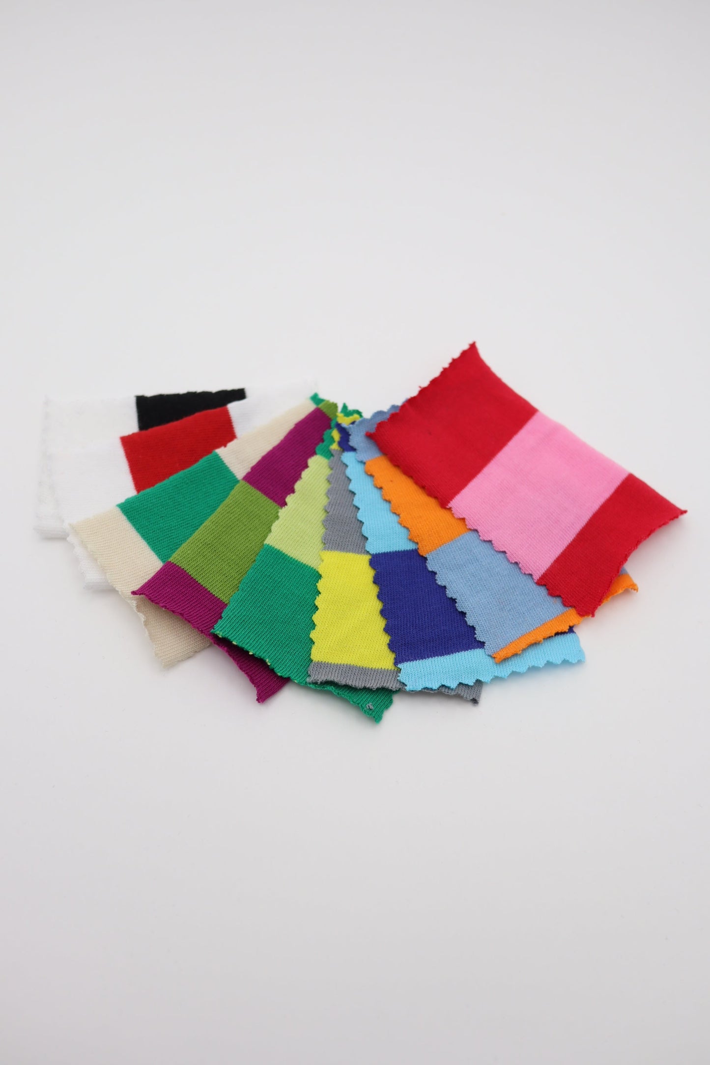 【25SS-472】カラフル太ピッチボーダー天竺ニット /0.5yあたり=~860円