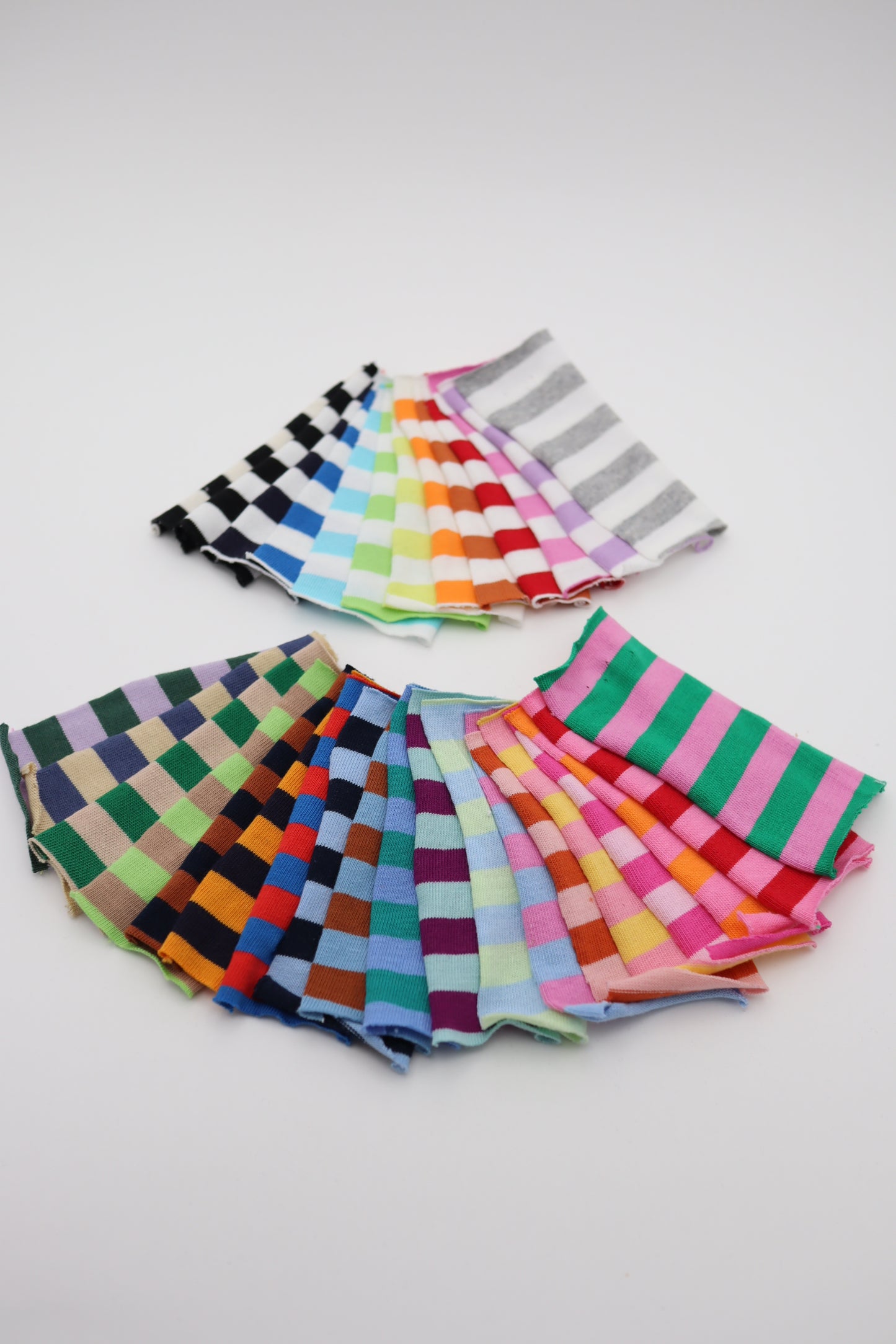 【25SS-469】カラフル中ピッチボーダー天竺ニット /0.5yあたり=~860円