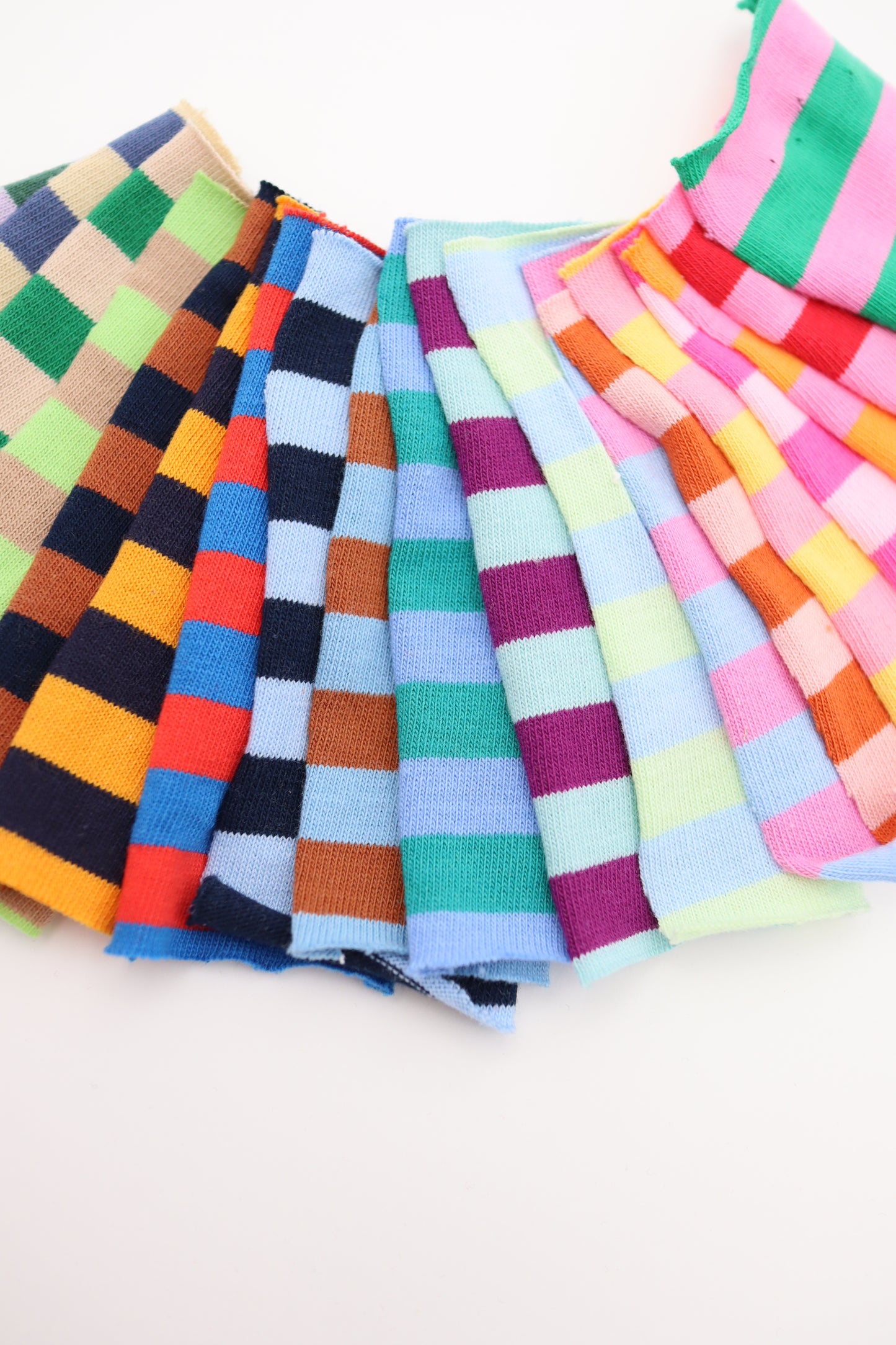 【25SS-469】カラフル中ピッチボーダー天竺ニット /0.5yあたり=~860円