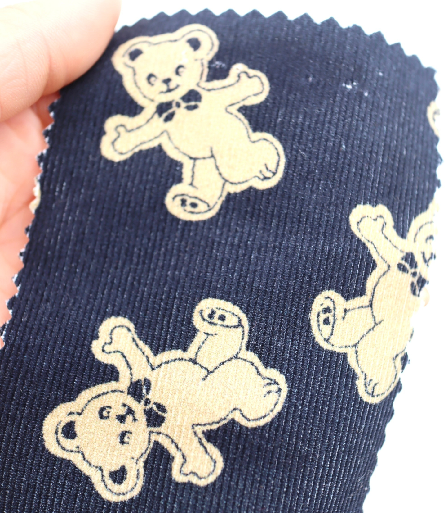 【25SS-127】るんるんくまさんプリントコーデュロイ /0.5yあたり=~ 880円