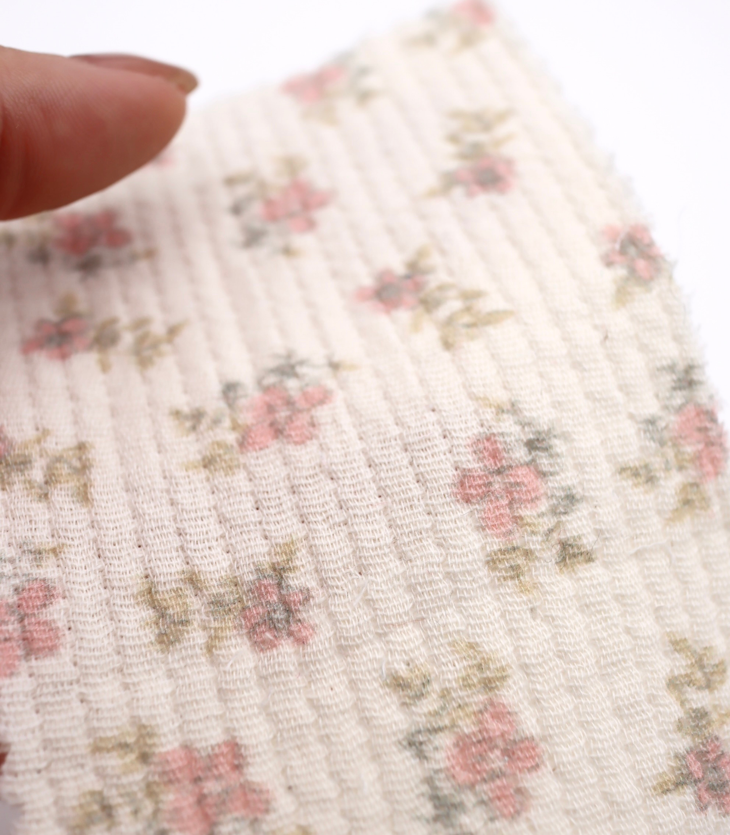 【25SS-263】小花柄プリントキルティングヌビ /0.5yあたり=~1100円