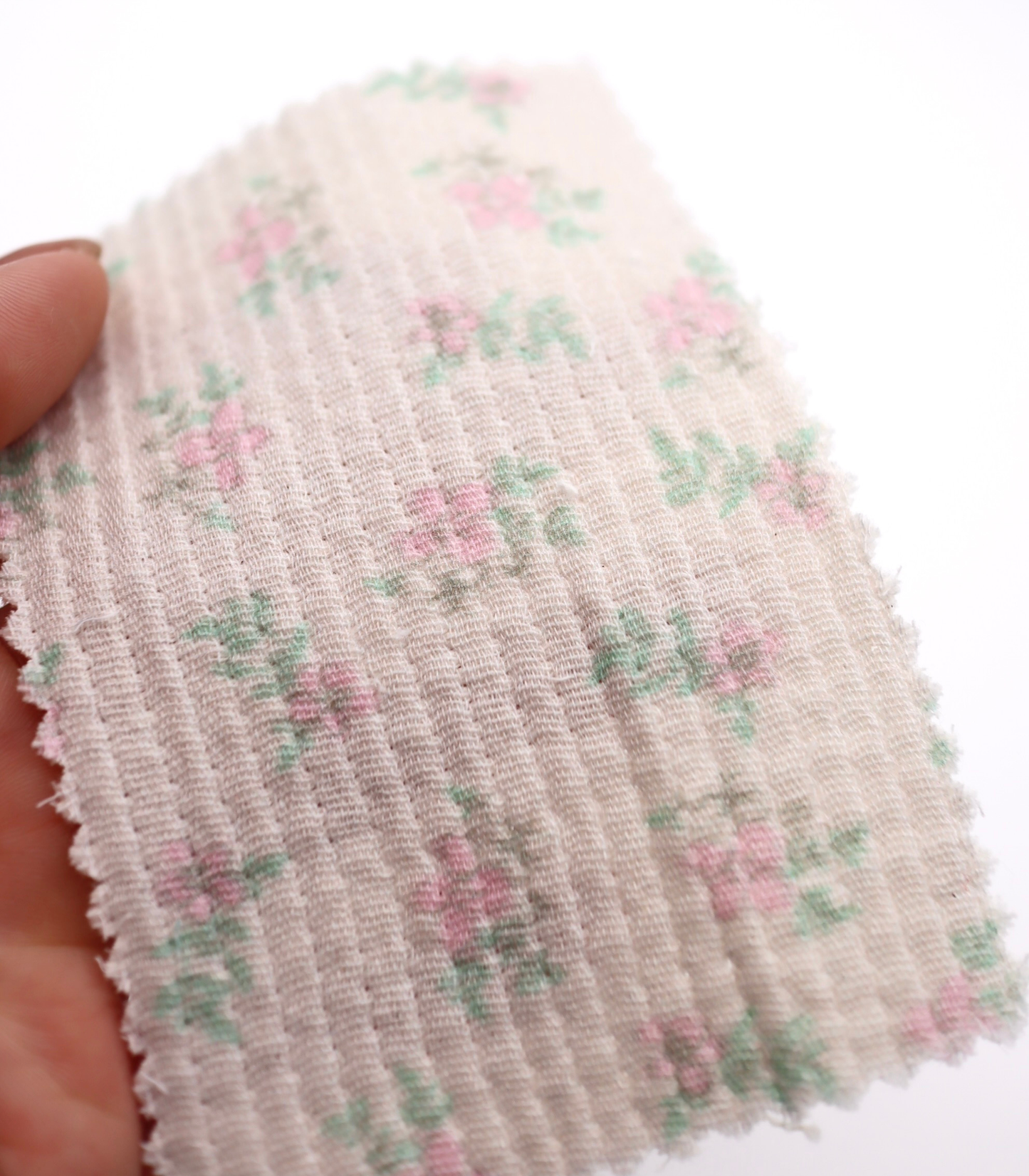 【25SS-263】小花柄プリントキルティングヌビ /0.5yあたり=~1100円