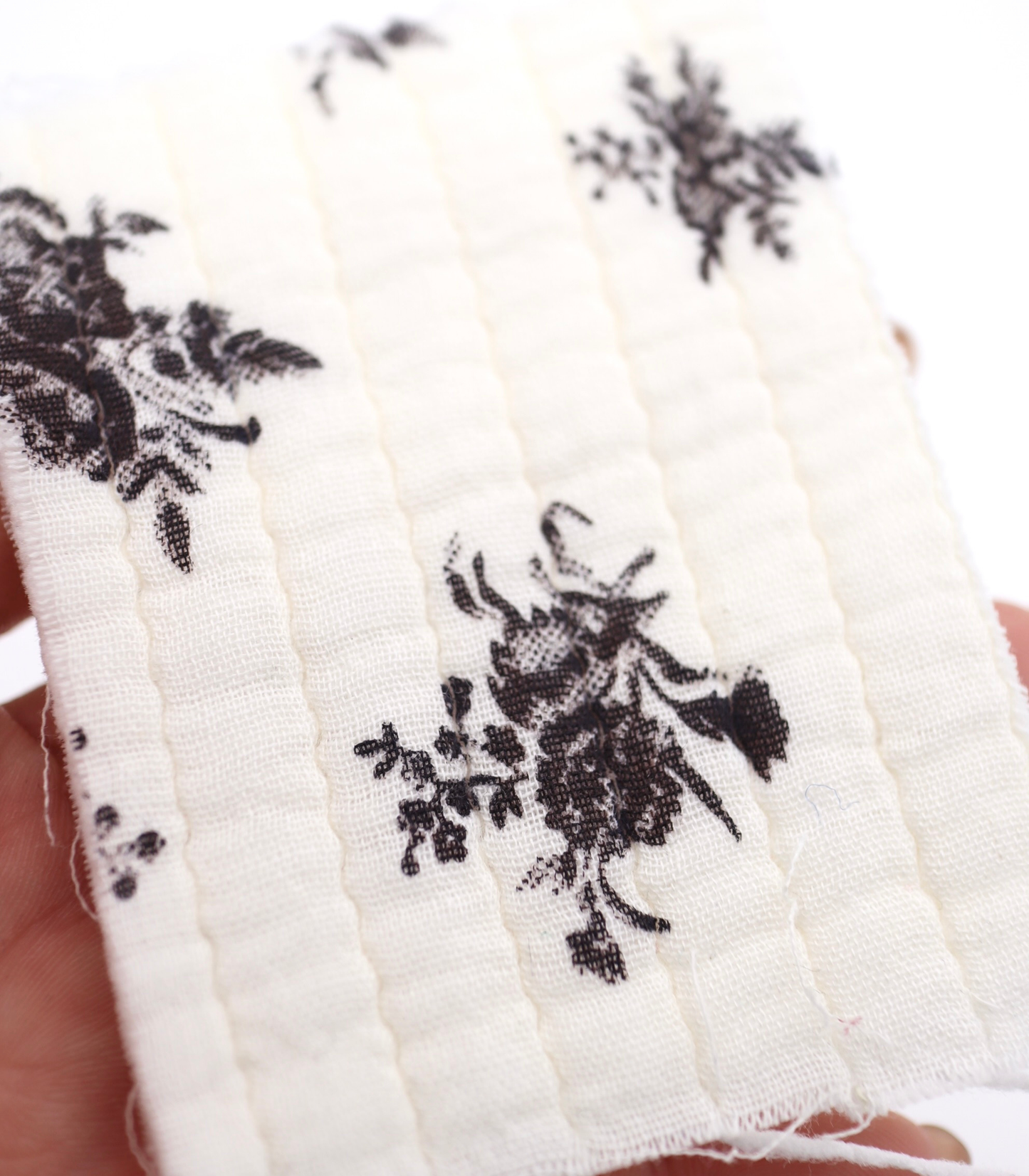 【25SS-269】小花柄プリントキルティングヌビ /0.5yあたり=~1440円
