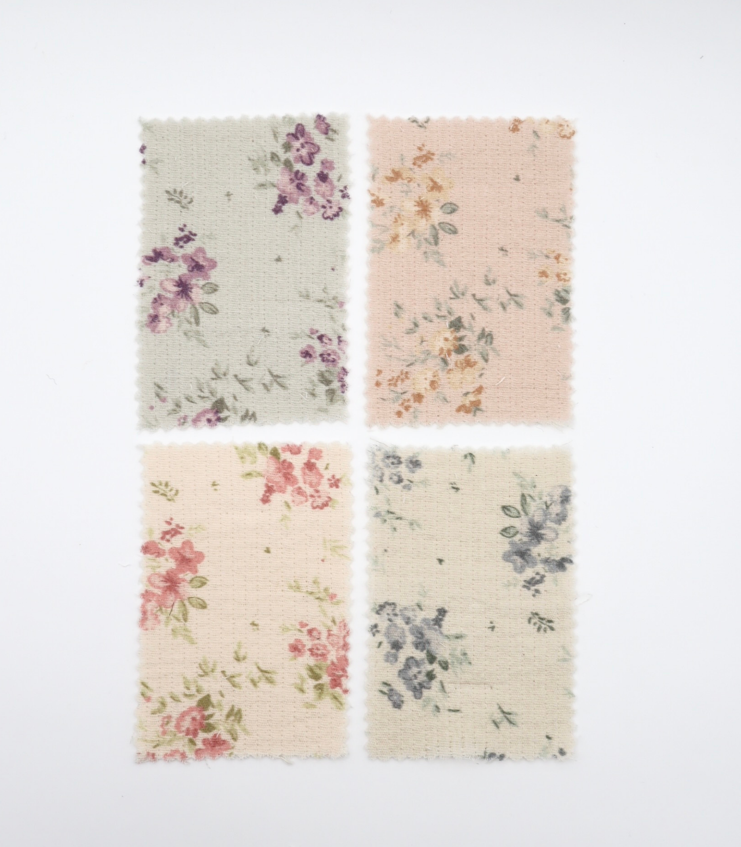 【25SS-265】小花柄プリント細キルティングヌビ /0.5yあたり=~1110円