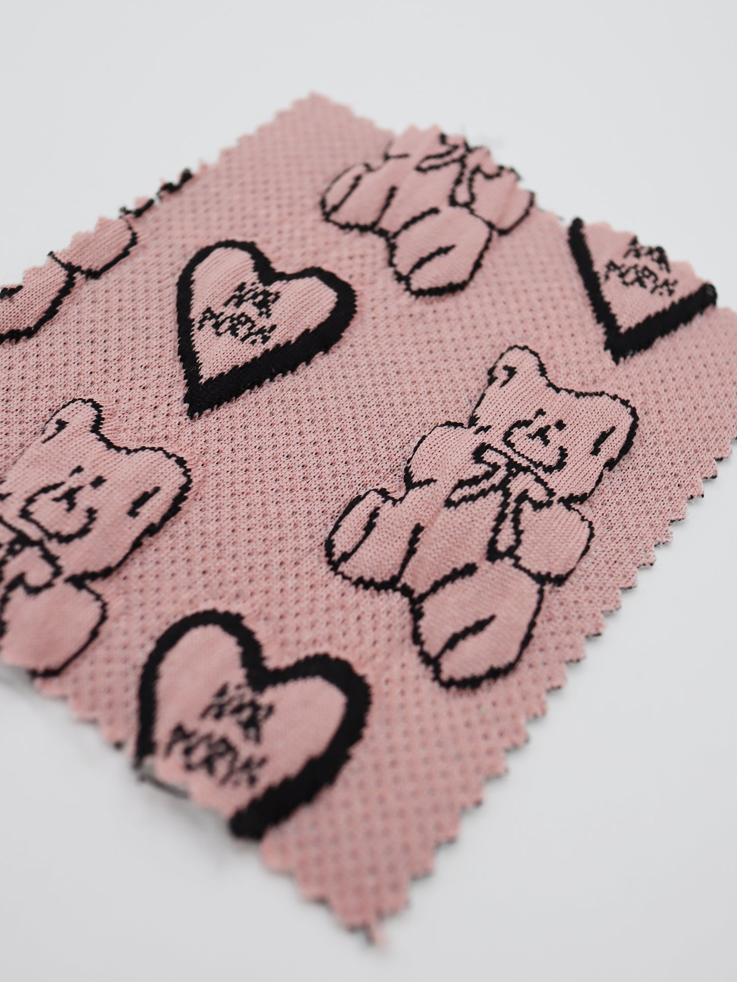 【25SS-134】ぷくぷく綿入りくまちゃん×ハートジャガード二重織りニット