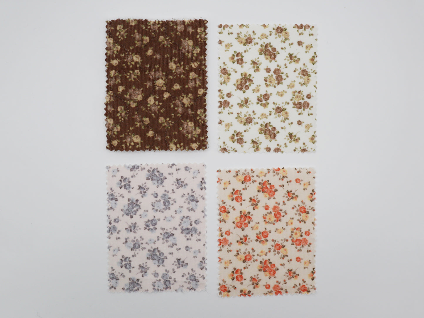 【25SS-098】小花柄プリントキルティングコーデュロイ /0.5yあたり = ~1320円