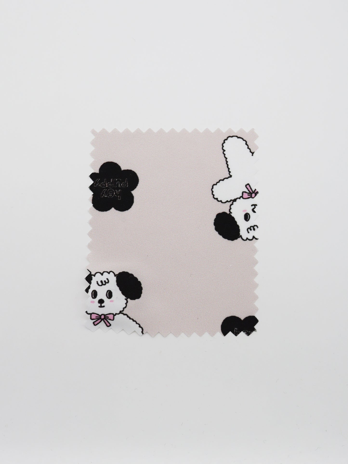 【25SS-089】よそ見ワンちゃんプリントキルティングタフタ /0.5yあたり = ~ 1105円