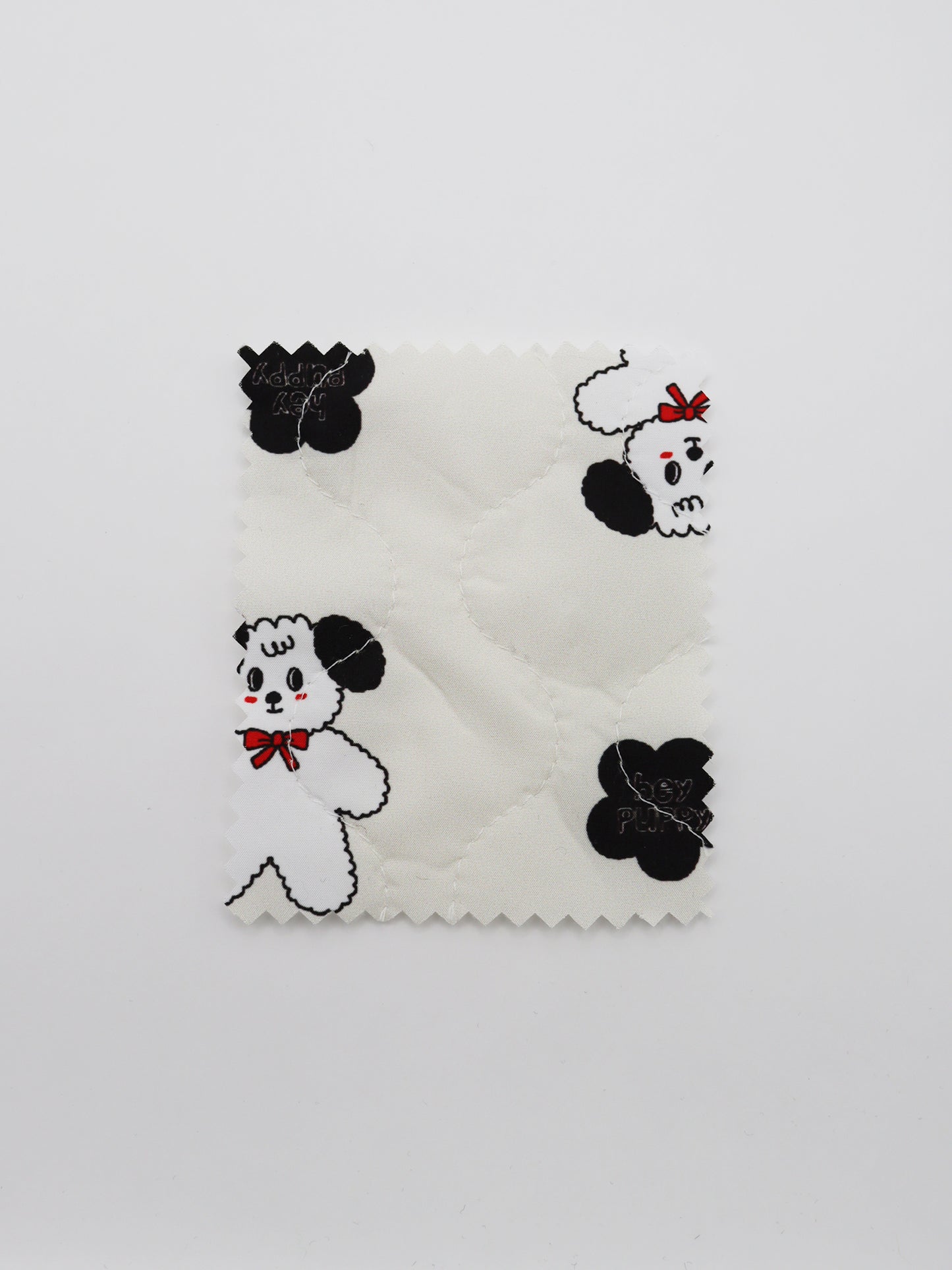【25SS-089】よそ見ワンちゃんプリントキルティングタフタ /0.5yあたり = ~ 1105円