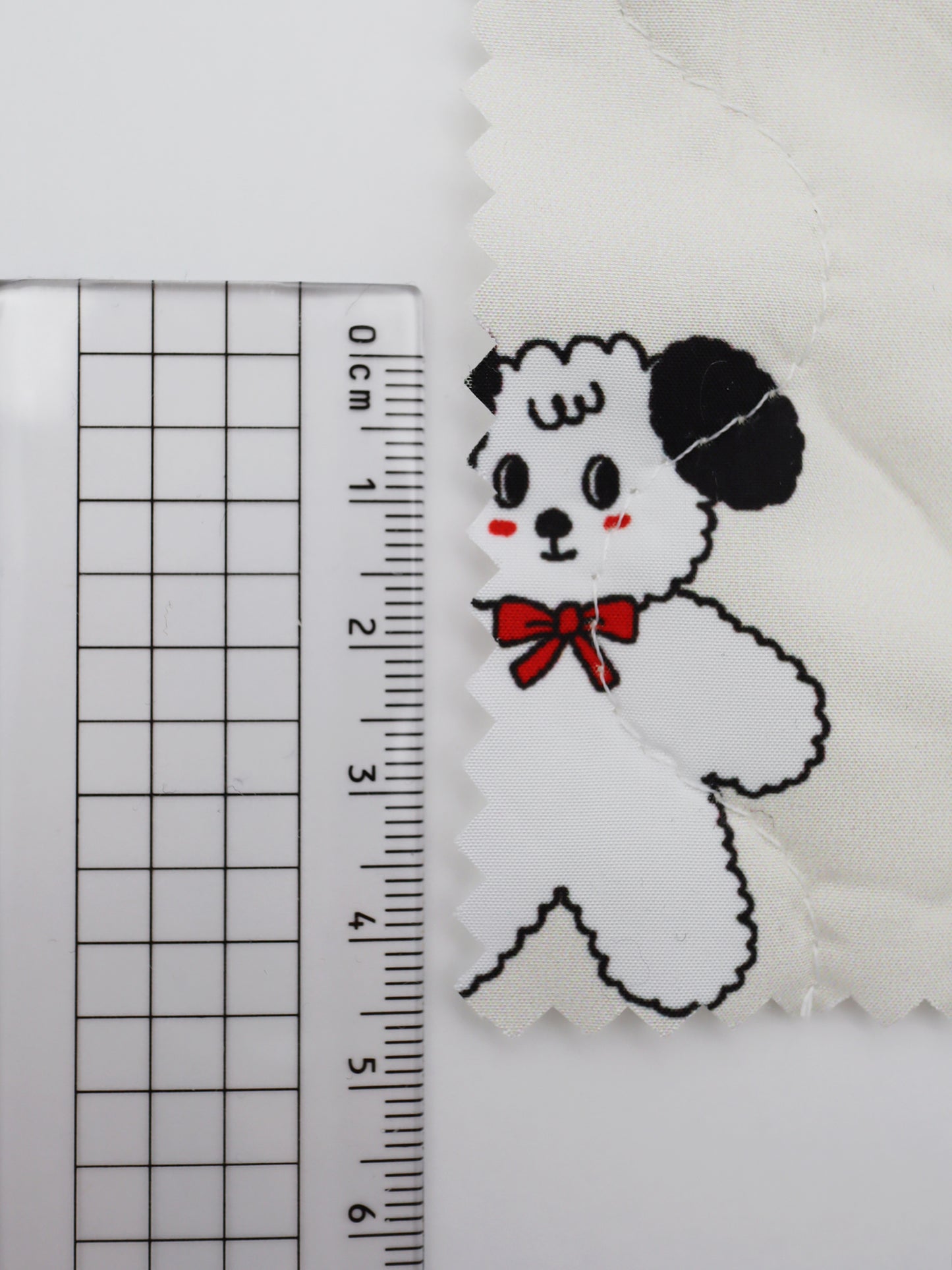 【25SS-089】よそ見ワンちゃんプリントキルティングタフタ /0.5yあたり = ~ 1105円