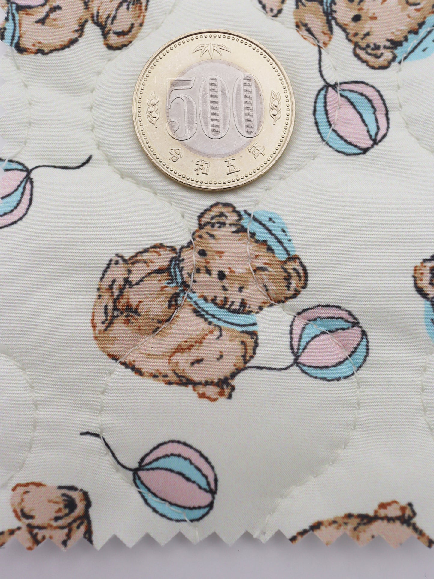 【25SS-088】くまさん×風船プリントキルティングタフタ /0.5yあたり = ~1105円