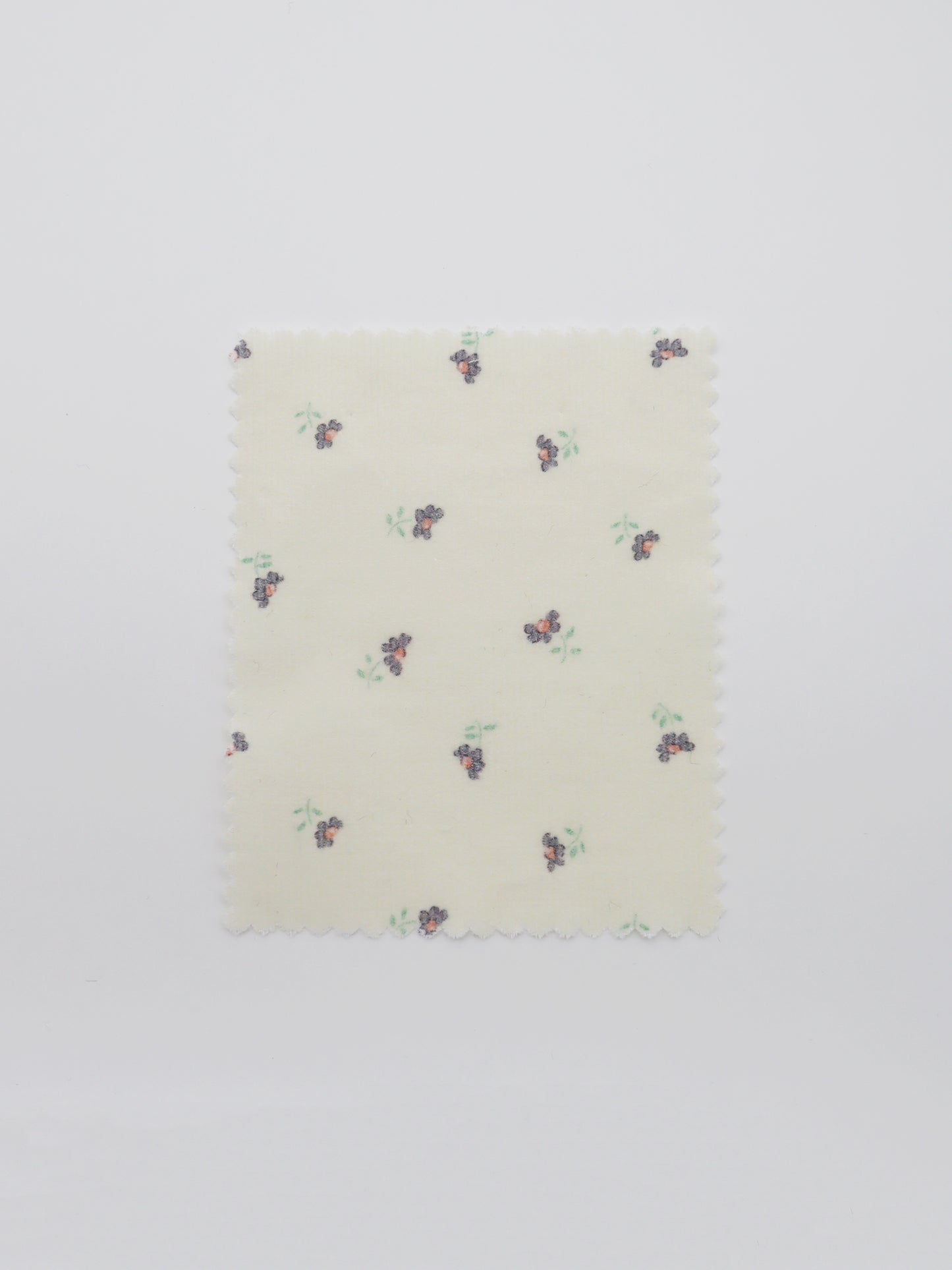 【25SS-099】小花プリントキルティングコーデュロイ /0.5yあたり = ~1320円