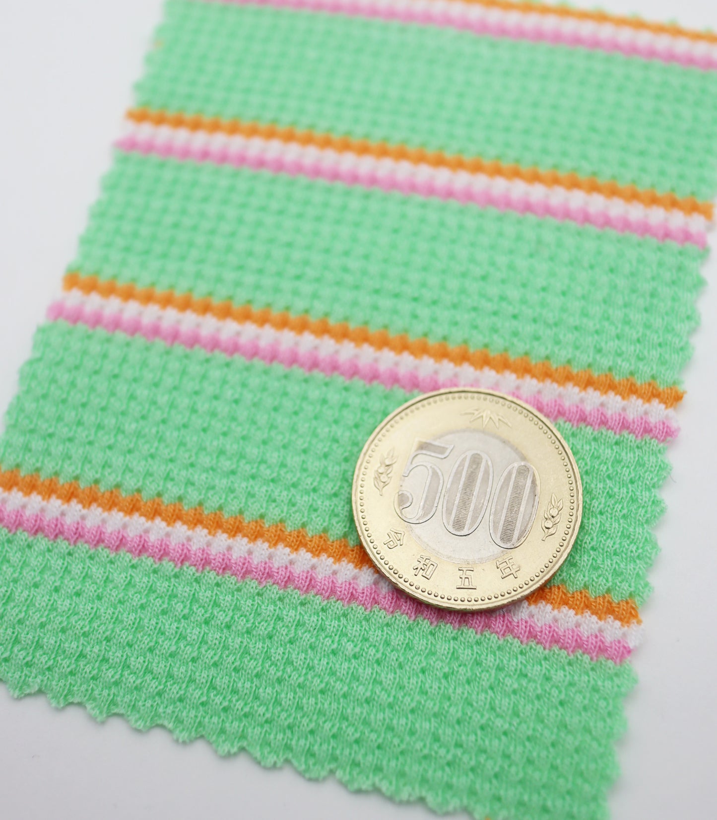 【25SS-360】先染めカラフルボーダーワッフルニット /0.5yあたり = ~ 940円