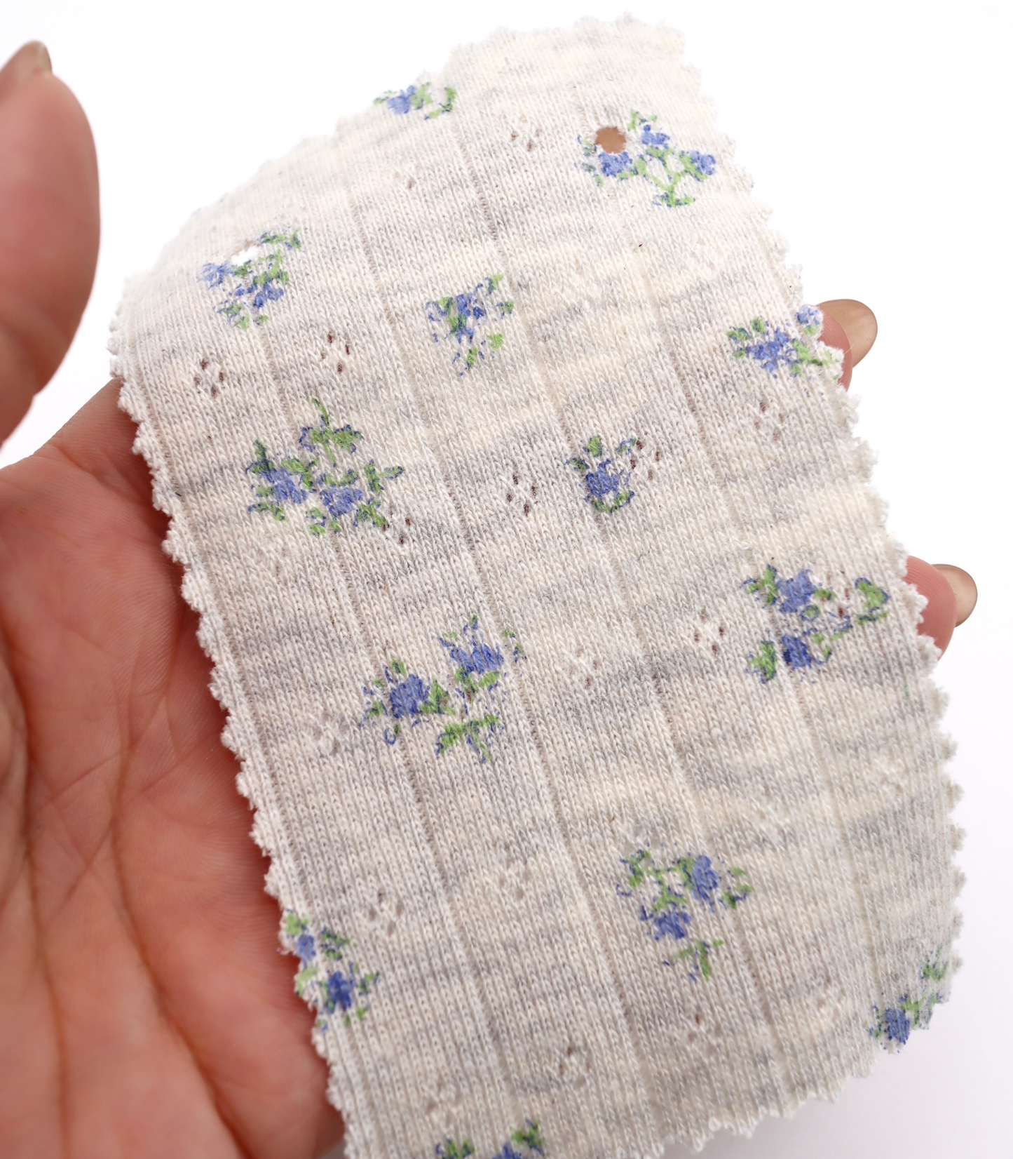 【25SS-416】花柄プリント針抜きニット /0.5yあたり=~1005円