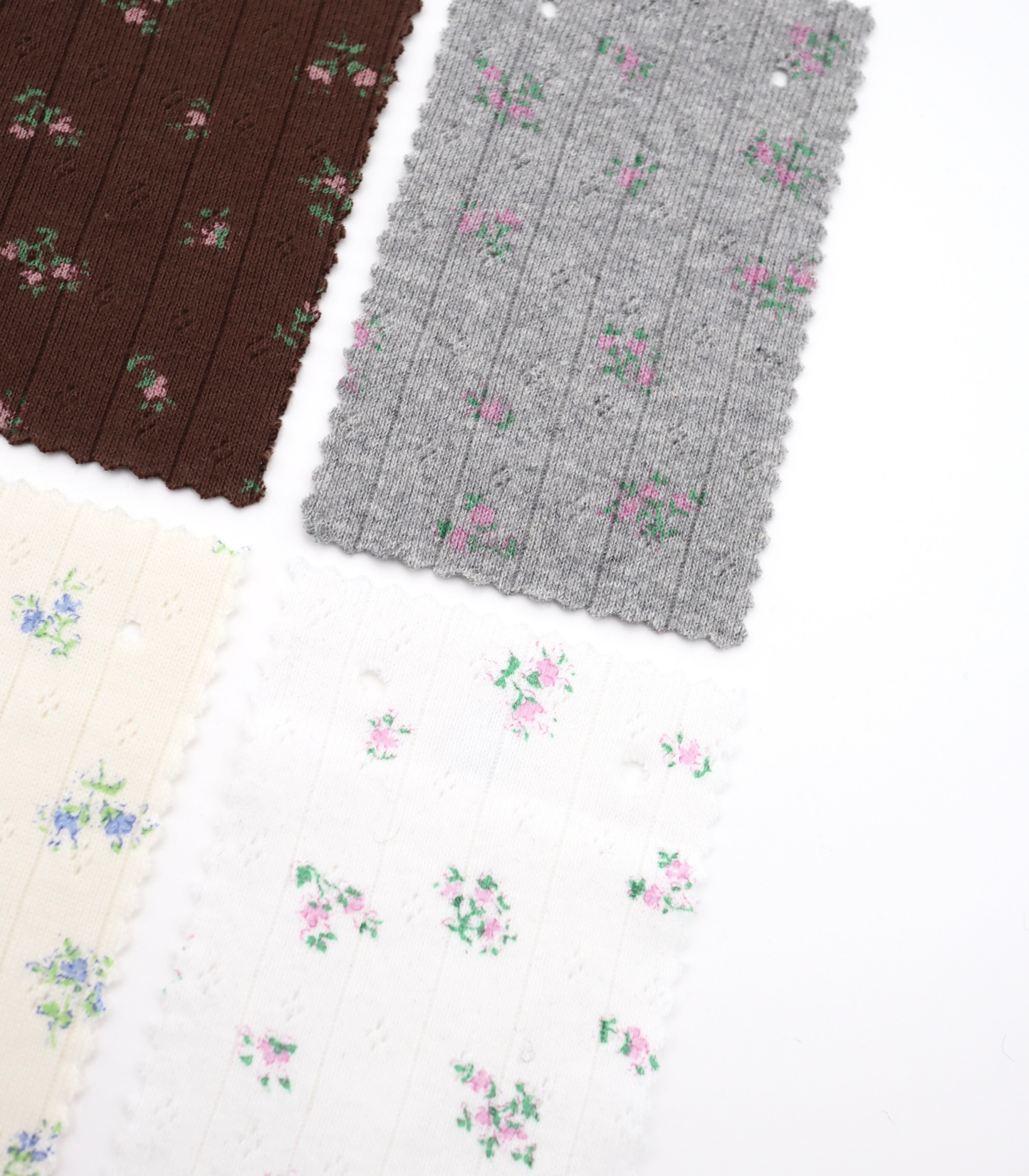 【25SS-416】花柄プリント針抜きニット /0.5yあたり=~1005円