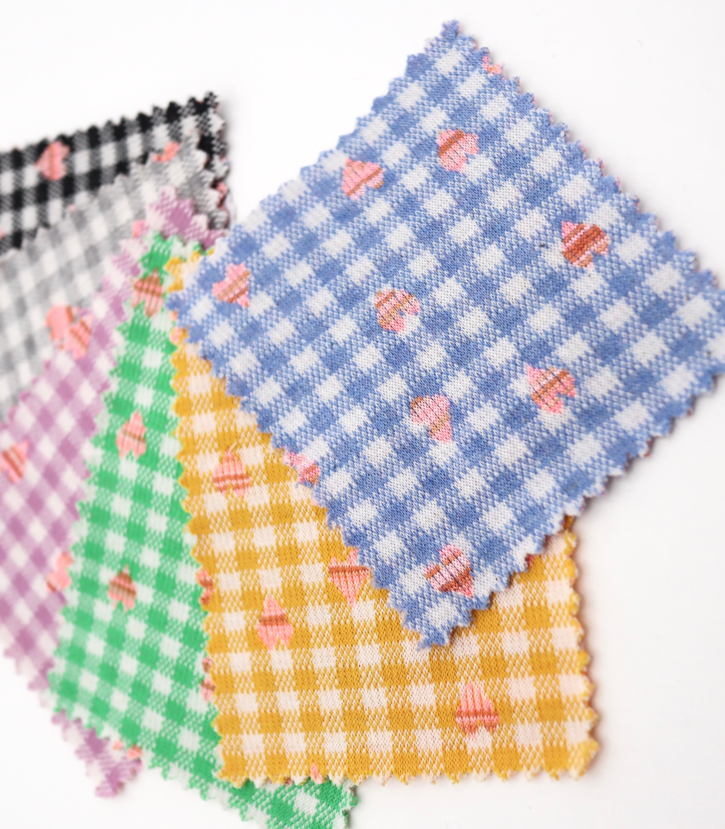【25SS-022】ハート×ギンガムチェックジャガード二重織ニット /0.5yあたり=~1125円