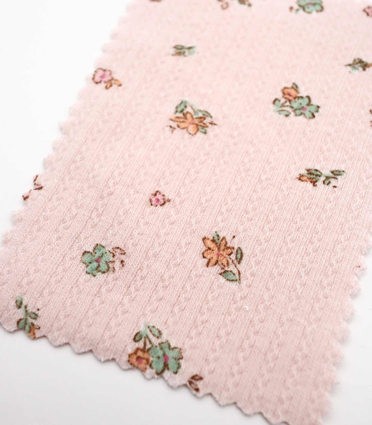 【25SS-198】小花柄プリントケーブルテレコ /0.5yあたり = ~1030円