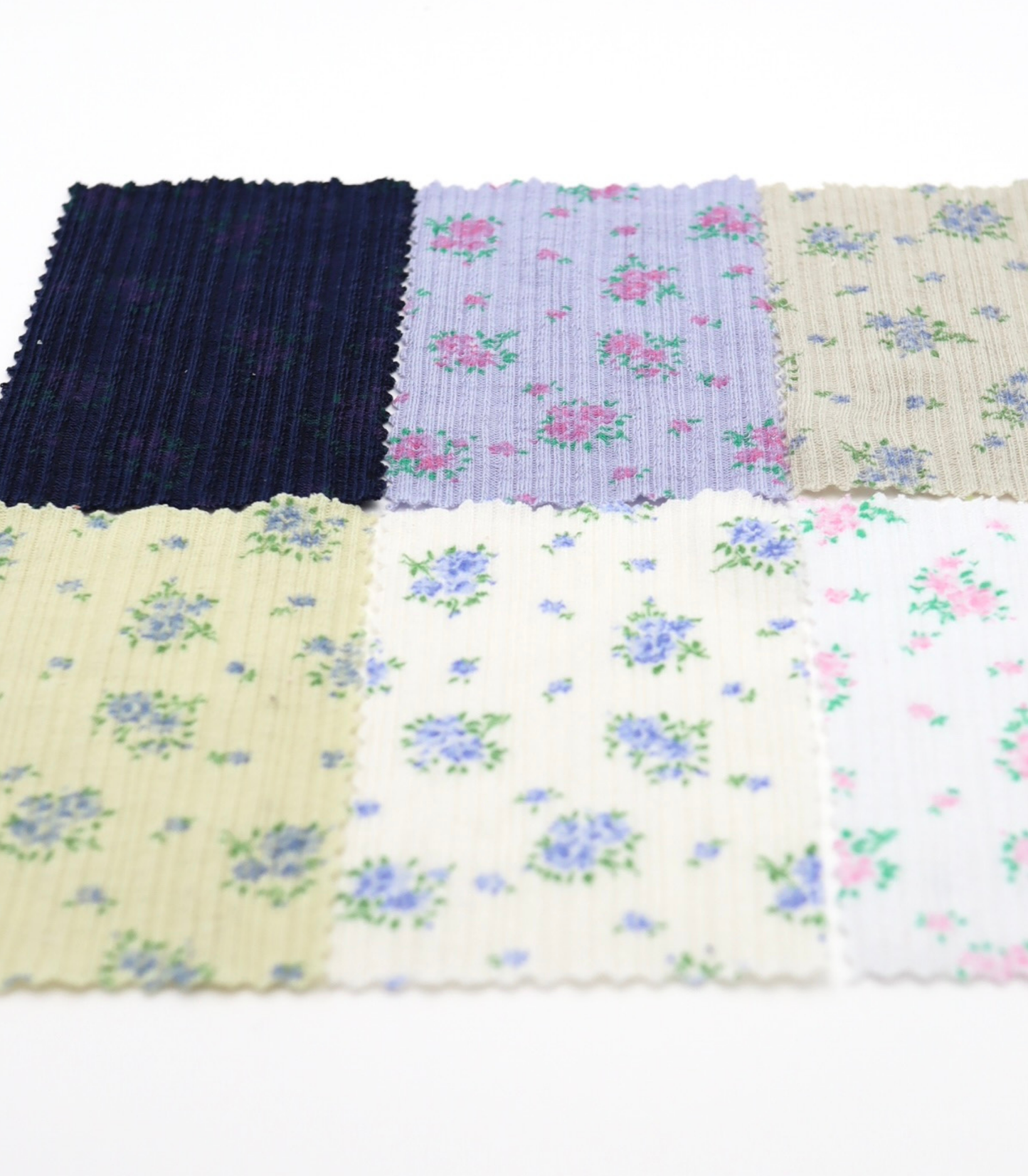 【25SS-197】小花柄プリントランダムテレコ /0.5yあたり=~820円