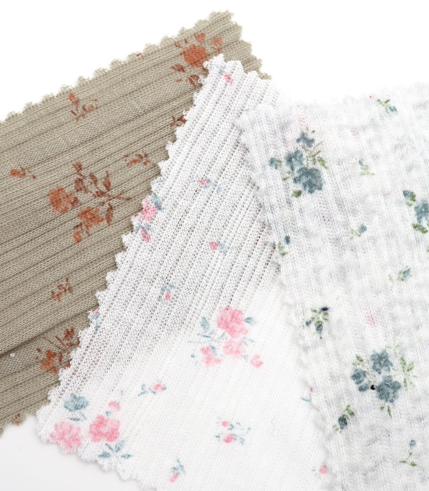 【25SS-195】小花柄プリントランダムテレコ /0.5yあたり=~670円