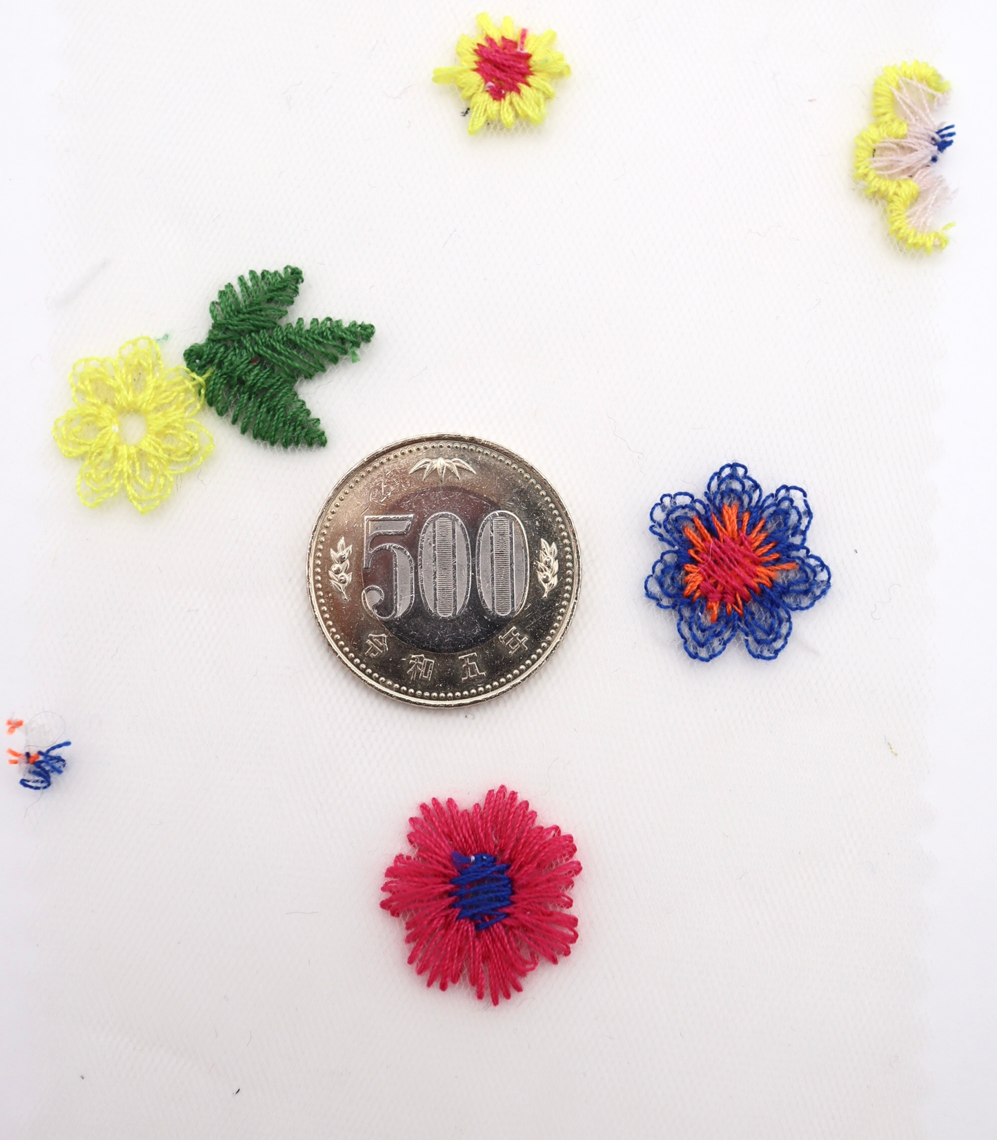 【25SS-455】カラフルフラワー刺繍チュール /0.5yあたり=~1320円