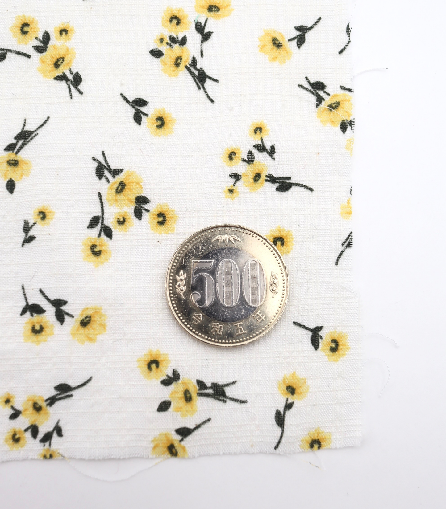 【25SS-438】小花柄プリントブッチャー /0.5yあたり=~630円