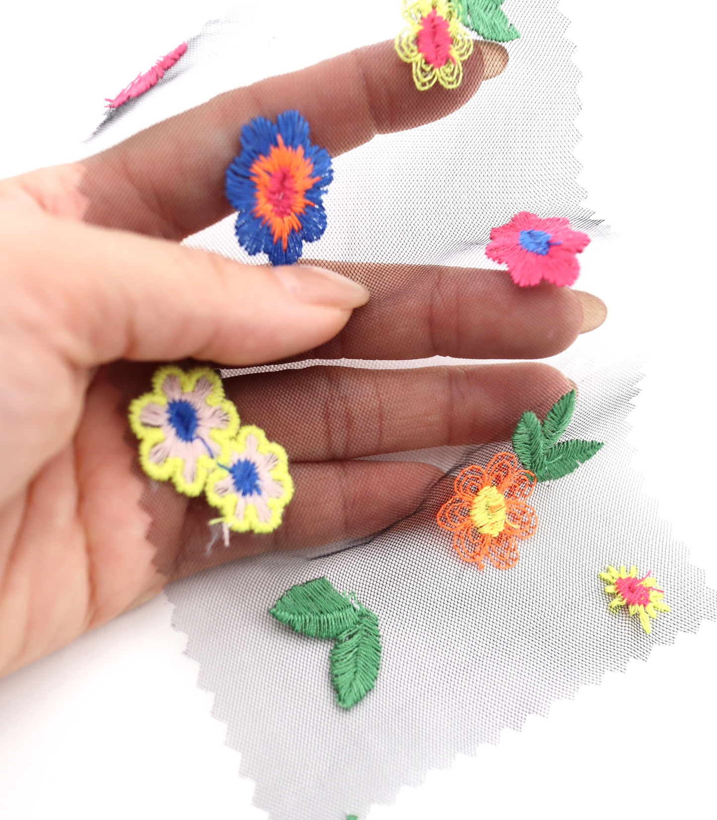 【25SS-455】カラフルフラワー刺繍チュール /0.5yあたり=~1320円