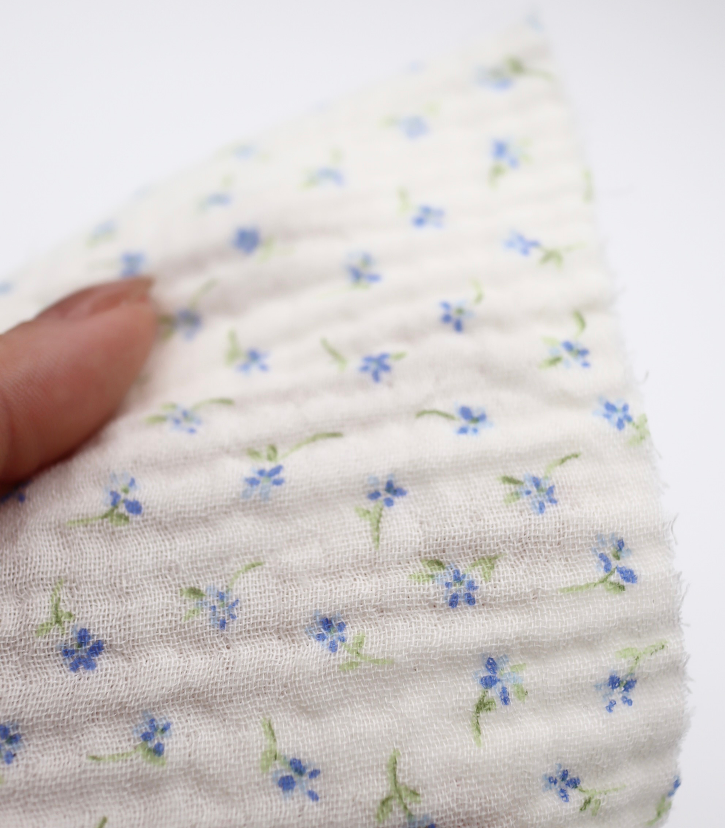 【25SS-295】プチフラワープリントトリプルガーゼ /0.5yあたり=~1065円