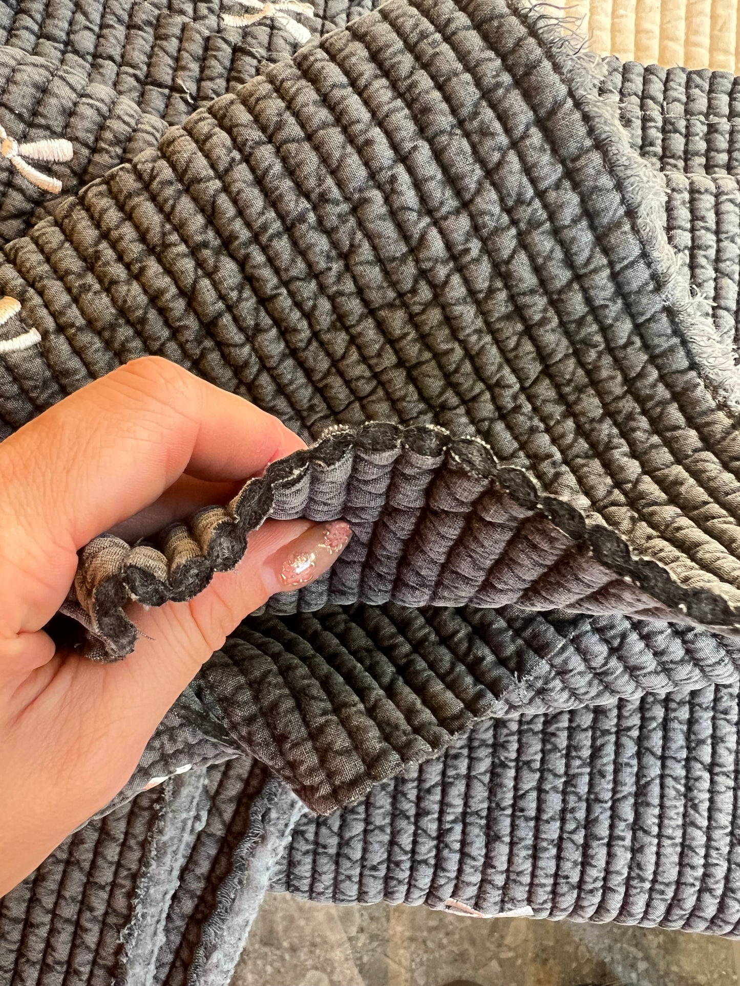 韓国キルティング生地リボン刺繍イブル断面