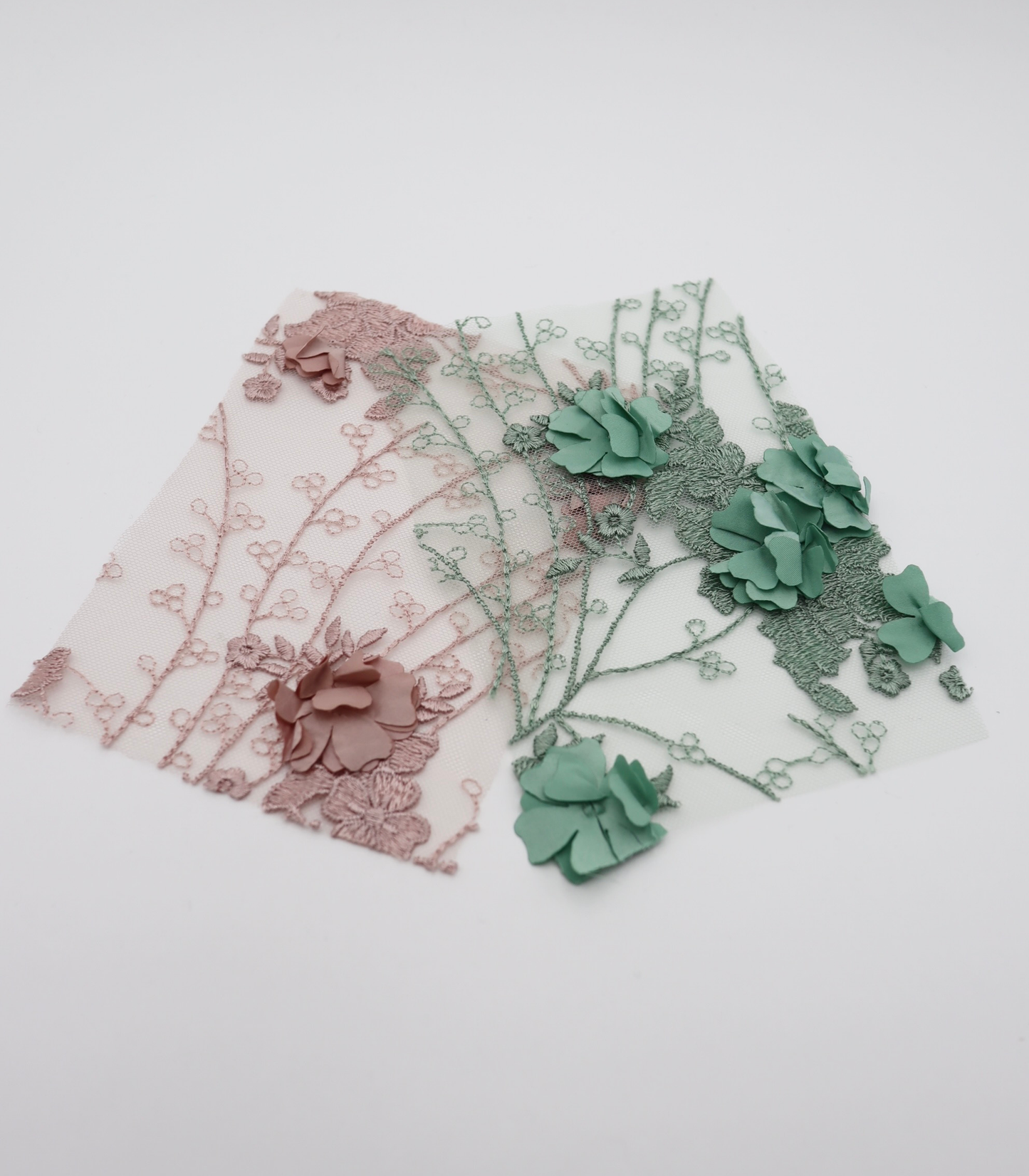 【25SS-382】立体フラワー付き刺繍チュール /0.5yあたり=~2570円